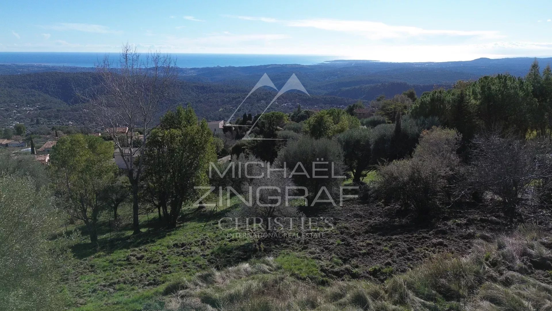 Baugrundstück mit Panoramameerblick, in der Nähe des Dorfes Tourrettes-sur-Loup