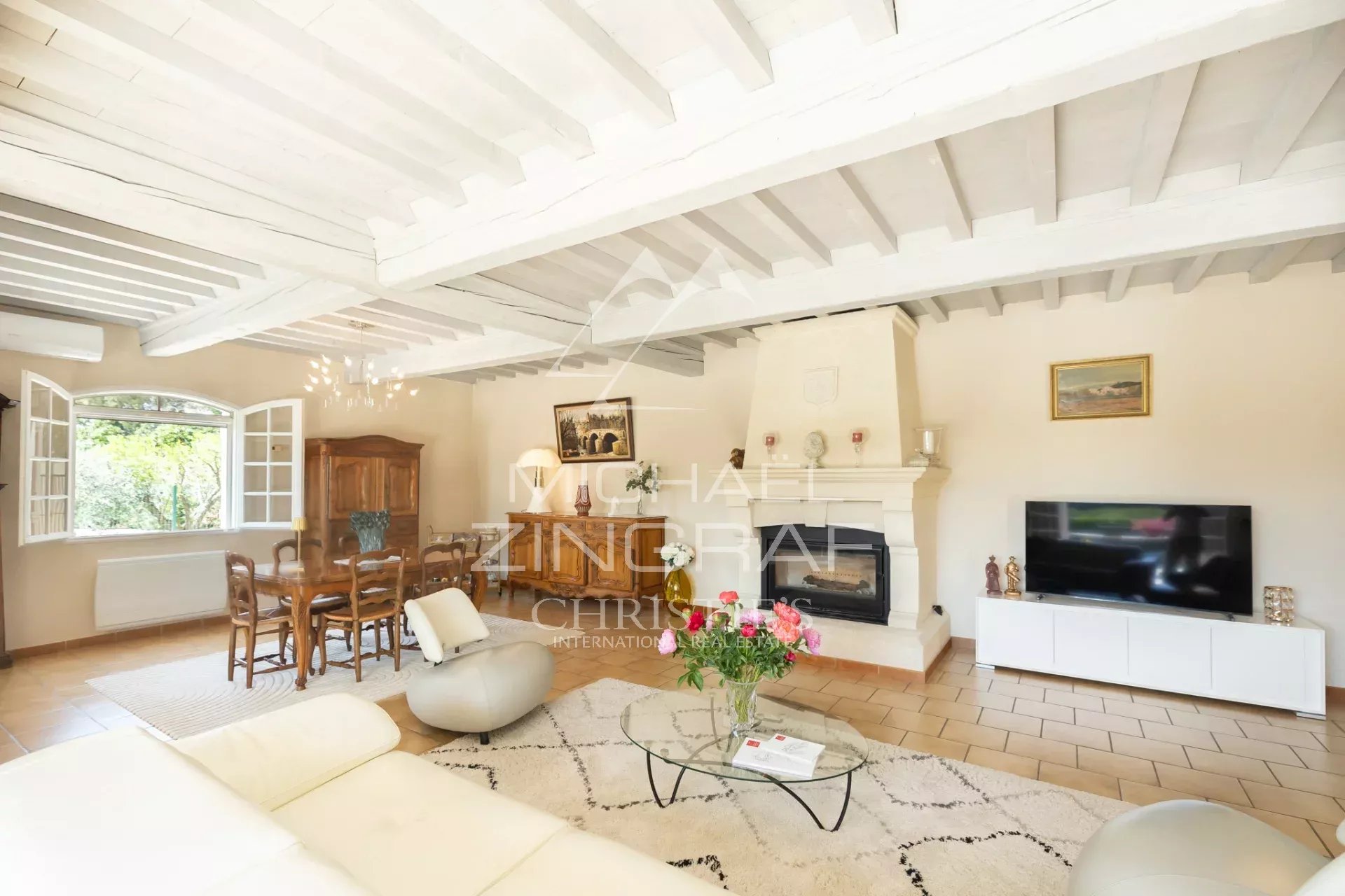 Provencal Villa near Saint-Rémy-de-Provence