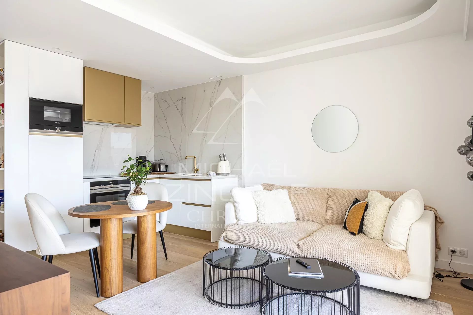 Cannes Palm Beach - 2P Luxueusement rénové - VUE MER PANORAMIQUE