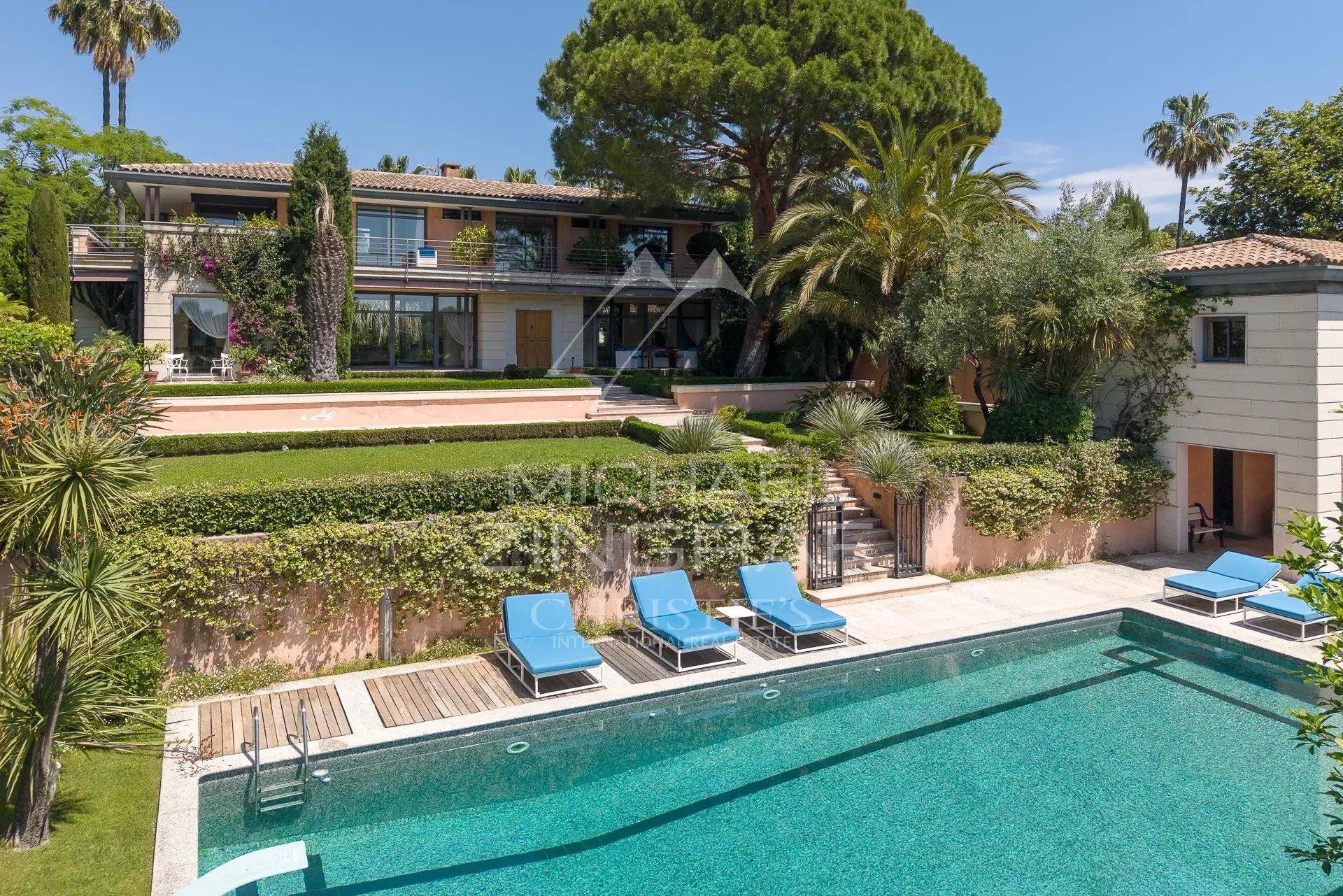 Cap d’Antibes – Zeitgenössische Eleganz in einer privaten und gesicherten Domäne