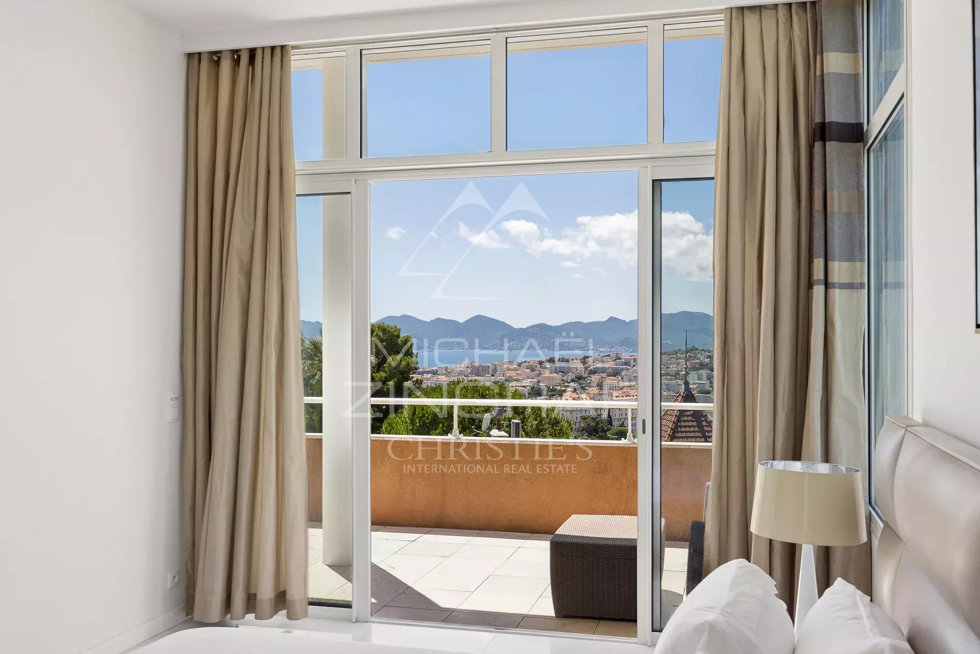 Cannes - Somptueuse villa neuve