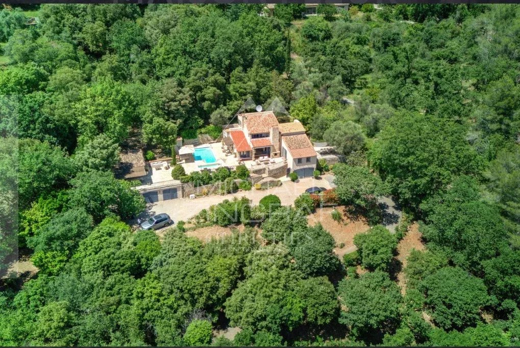 Très belle villa provençale dans l'arrière pays de Grasse - 4 chambres