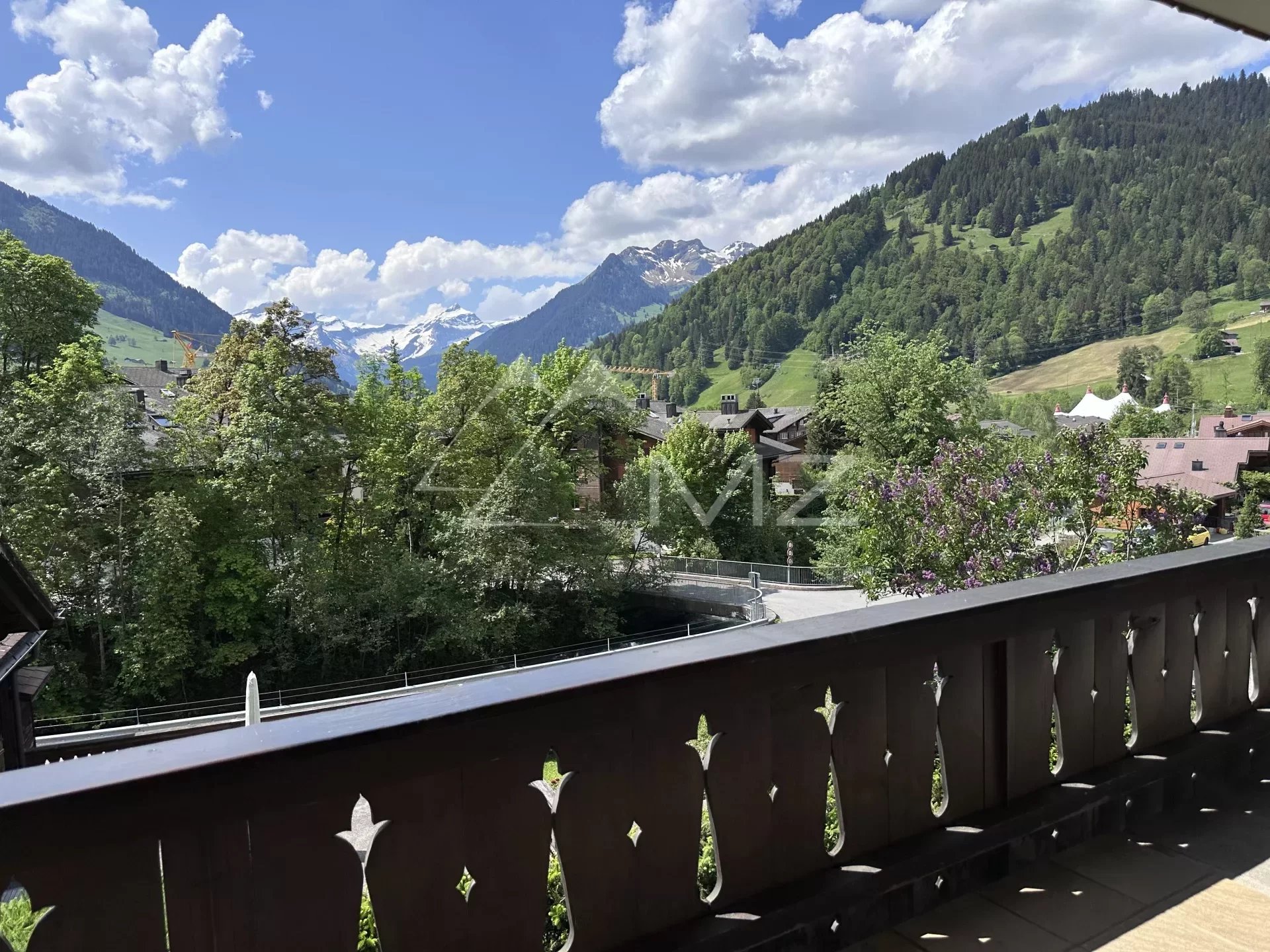 Apartment in the heart of Gstaad next to Rosey