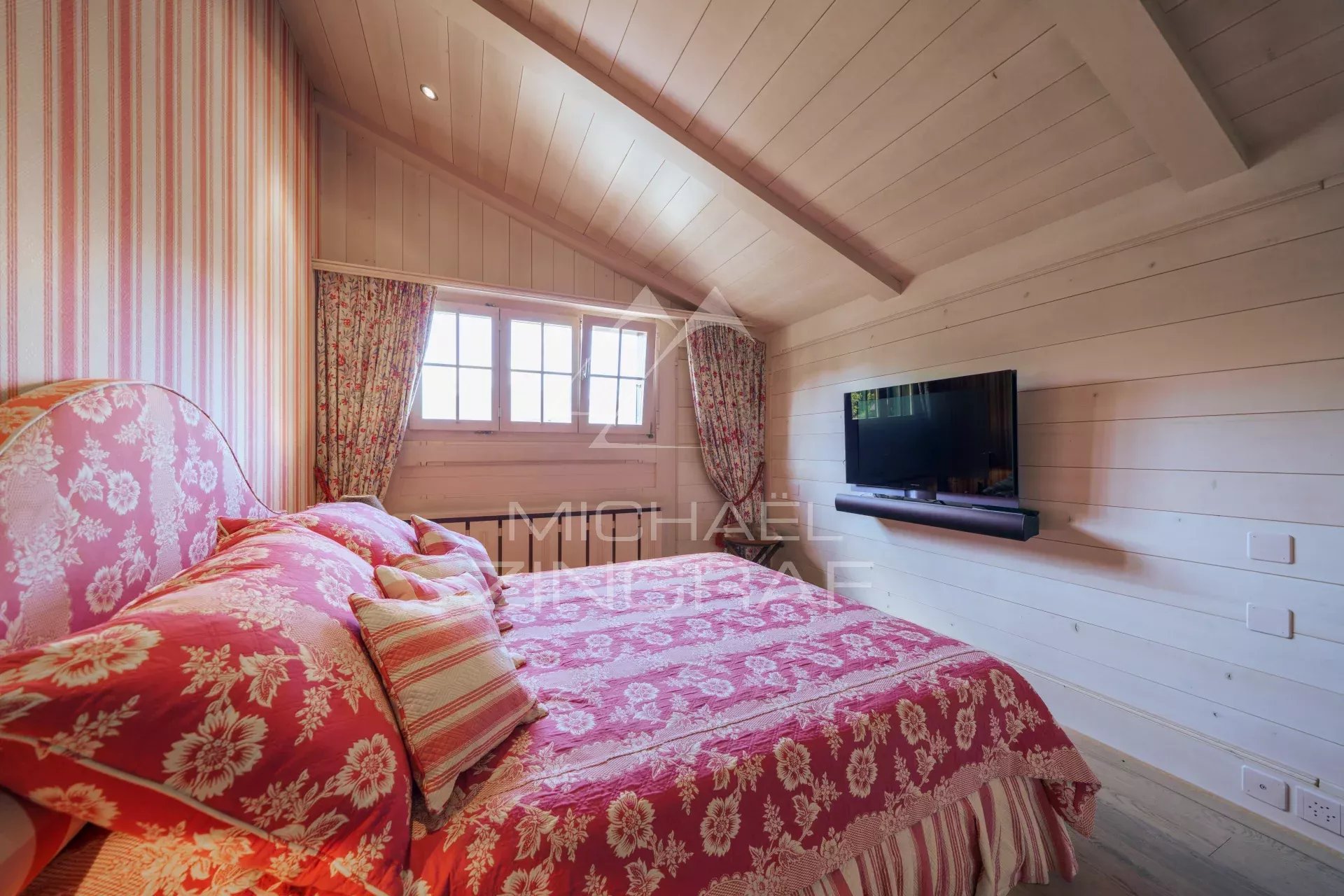 Elegantes Penthouse im Herzen des Dorfes