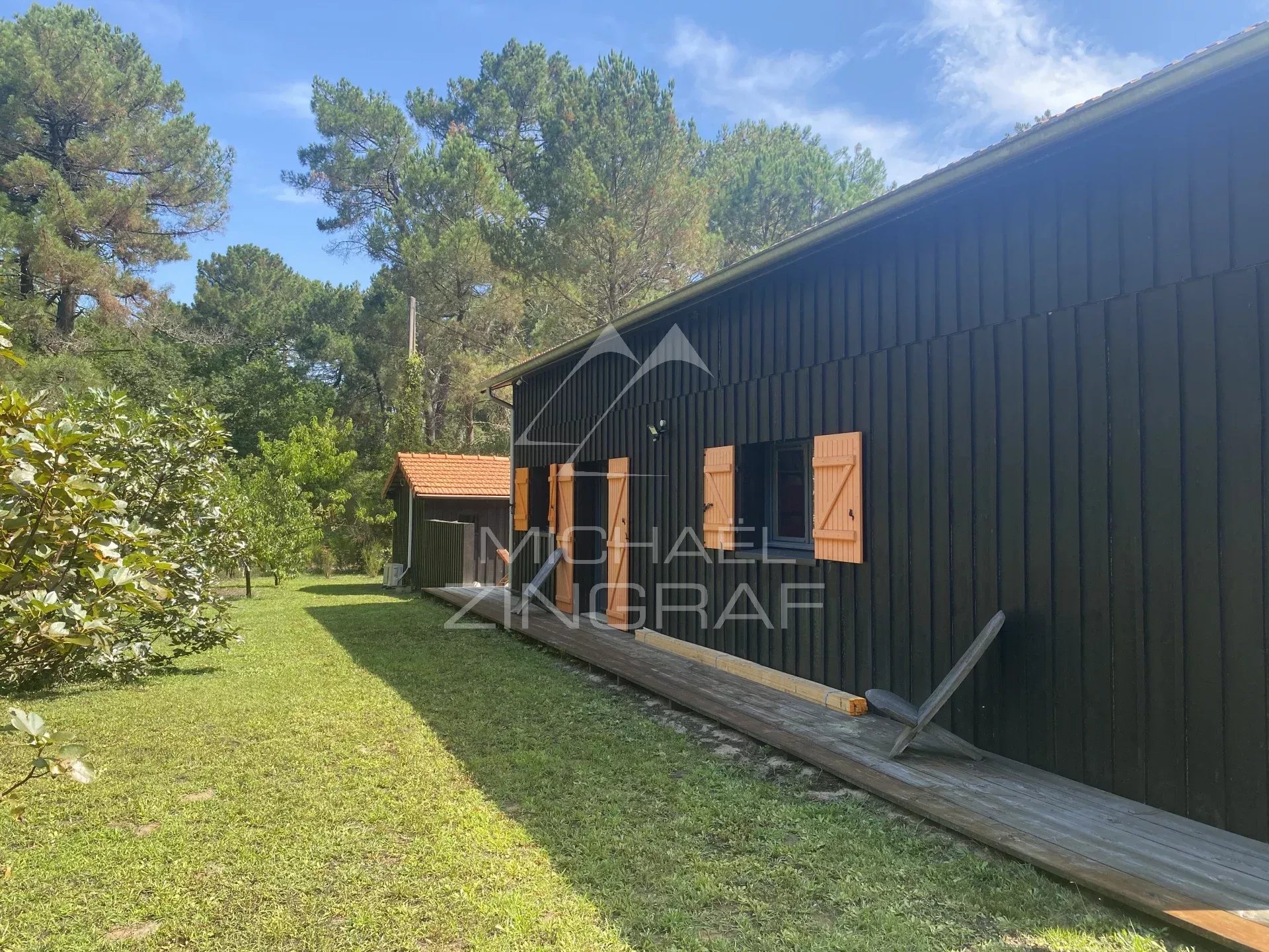 LA TESTE DE BUCH - Cabane de résinier sur 22 hectares de forêt