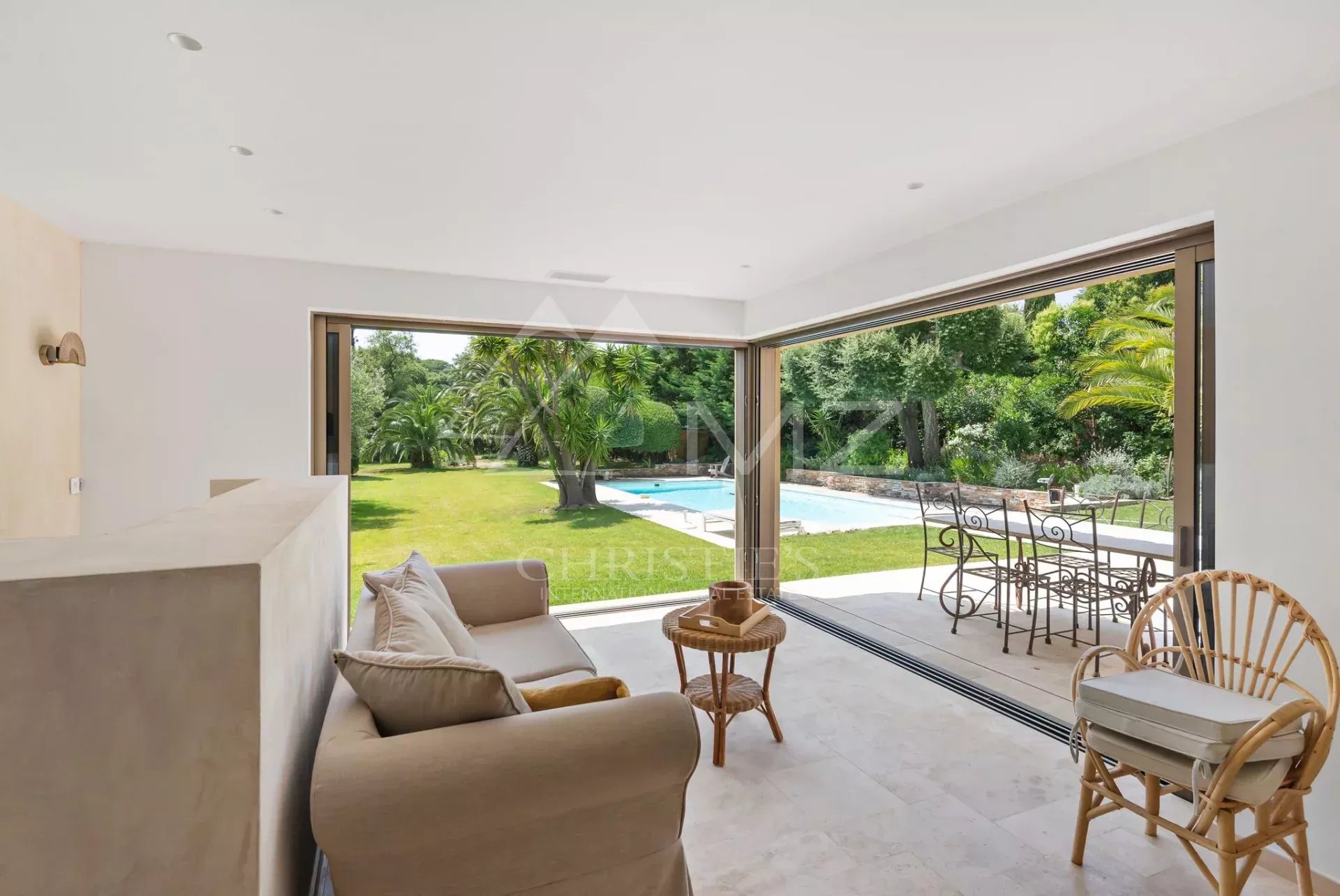 Propriétés à 200m de la plage - Composée de 2 Villas