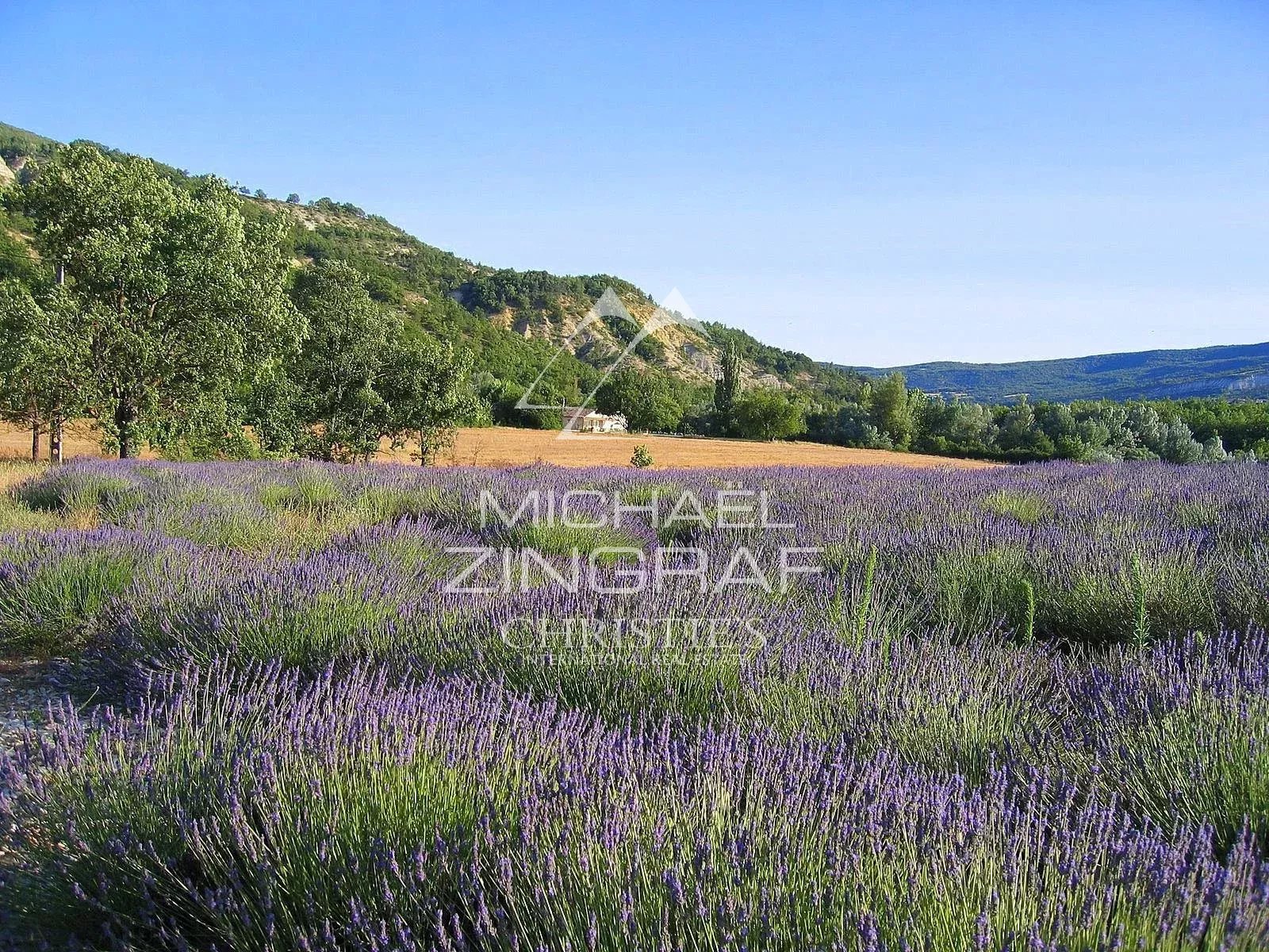 Moulin du XVII élégamment rénové