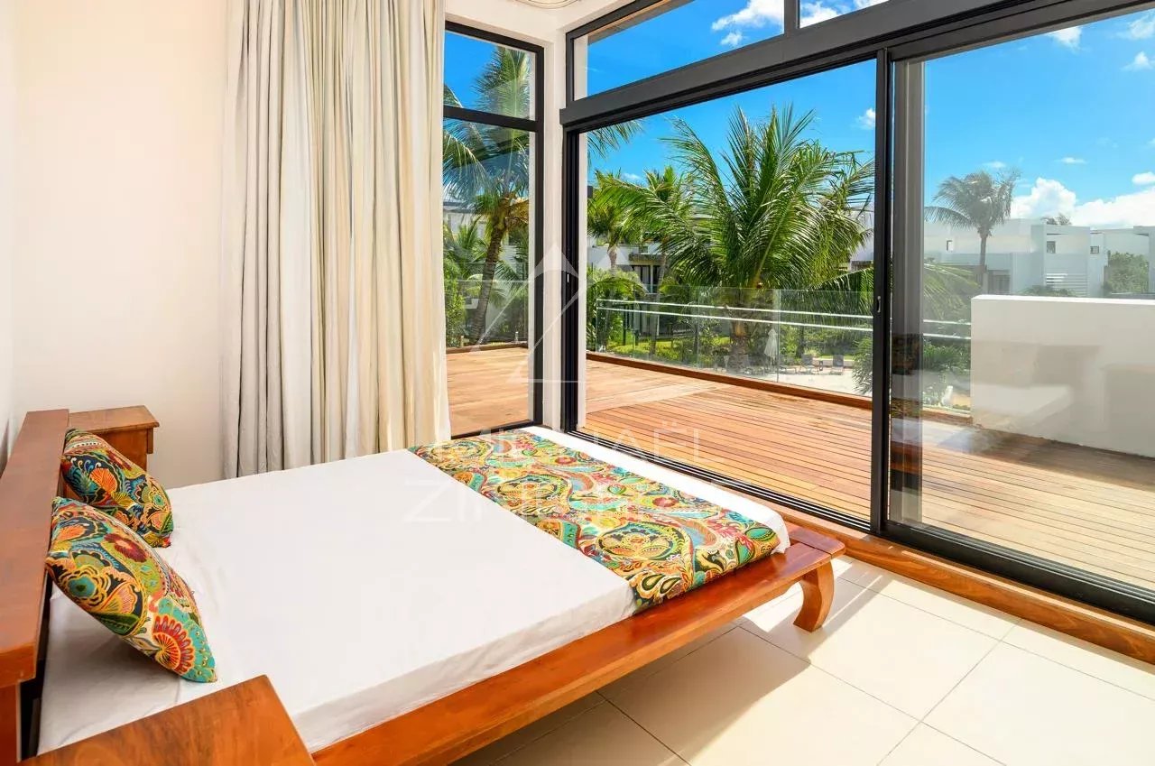 Penthouse d’Exception de 4 Chambres avec Vue Panoramique sur le Lagon à Azuri Golf & Beachfront Village