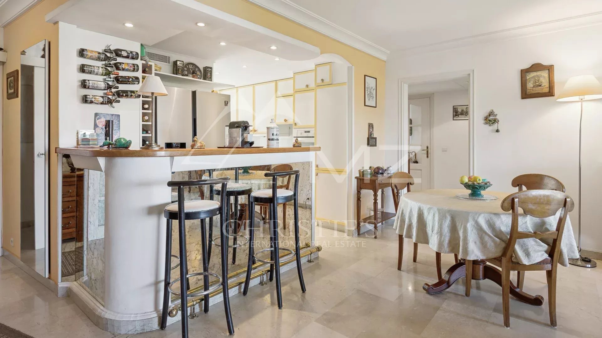 City Center Apartment
