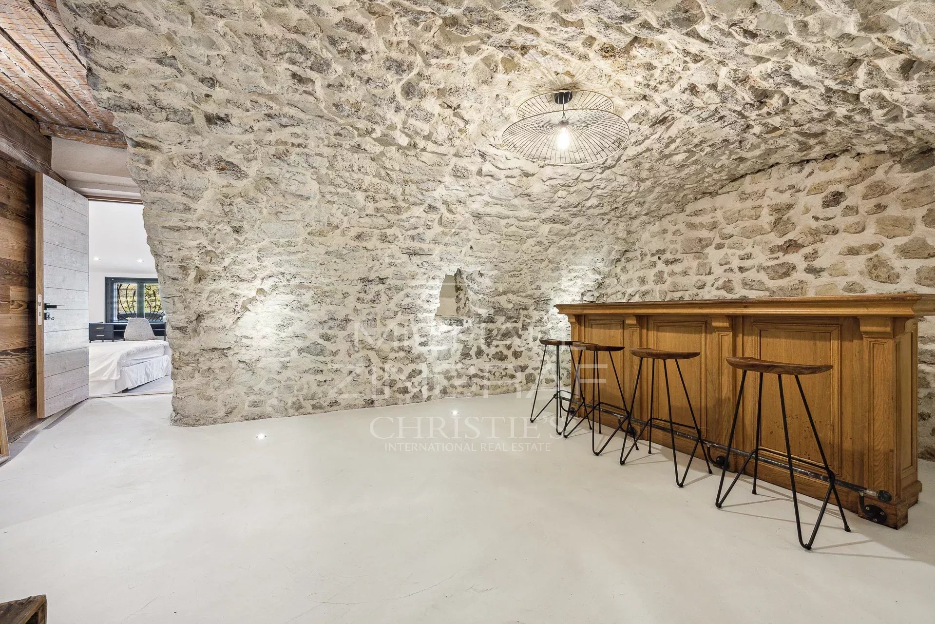 Mougins - Location longue durée - Villa 5 chambres entièrement rénovée