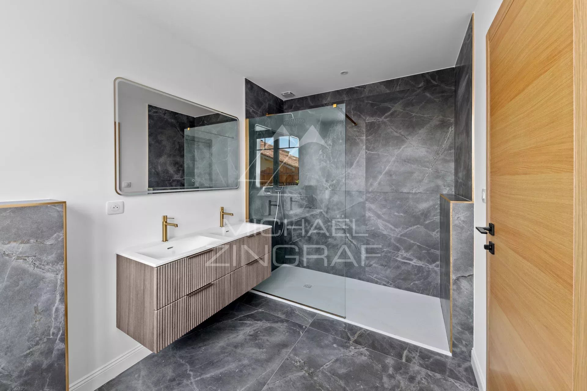 Renovierte Villa mit ebenerdigem Grundriss - beliebte Gegend