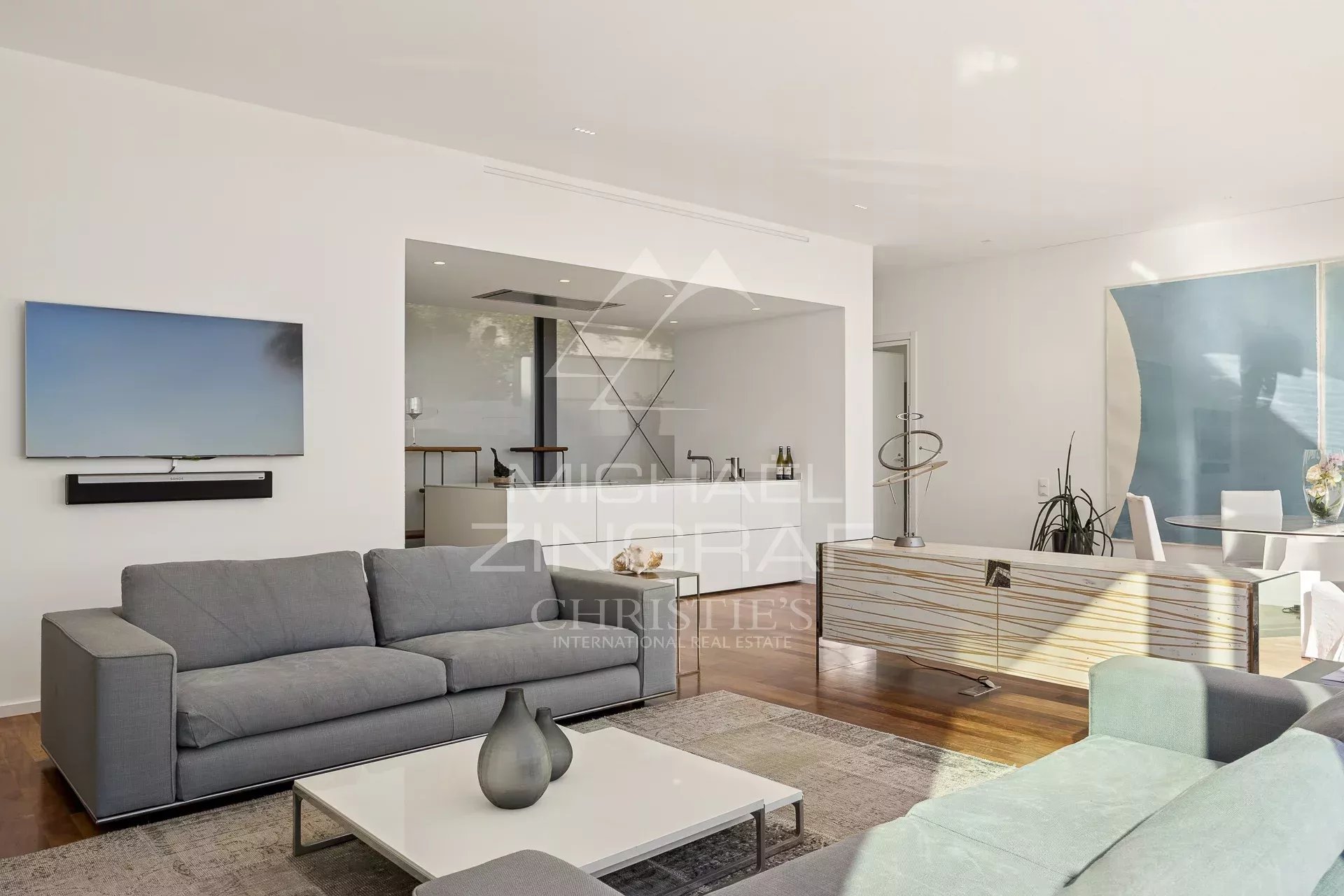 Wunderschöne moderne Villa nur wenige Minuten von Monaco entfernt