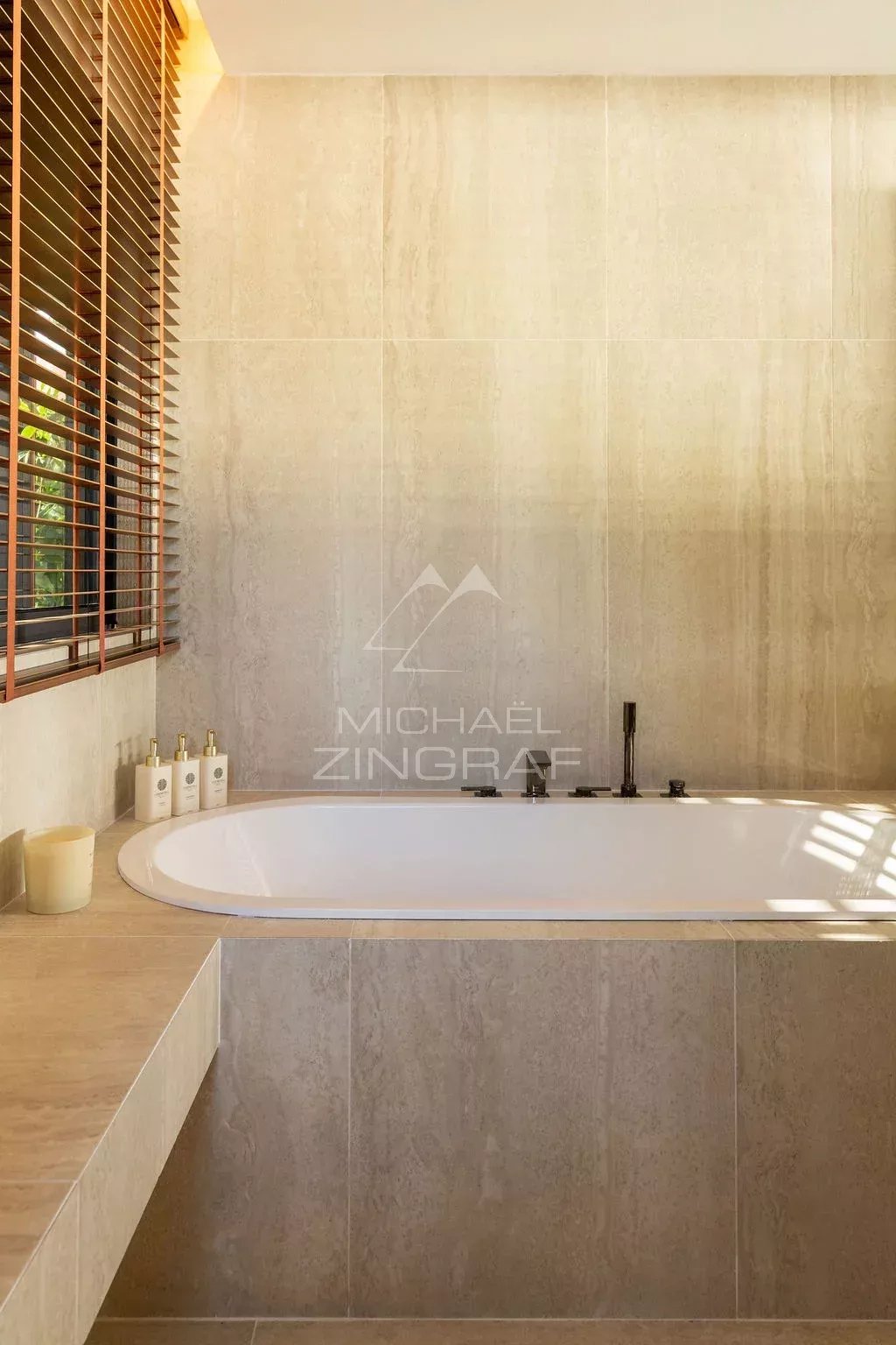 Exceptional Penthouse – Rivière Noire