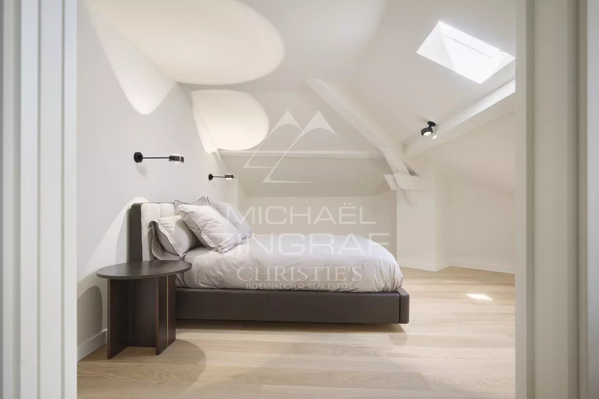 Cannes, Croix des Gardes: Exceptional apartment with panoramic ocean views