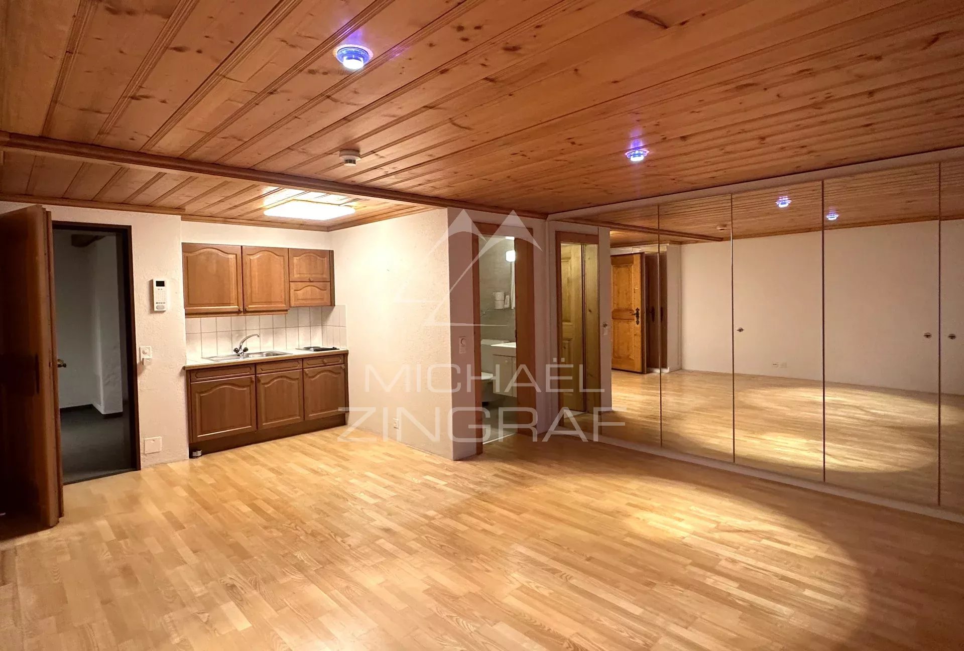 Miet-Appartement mit eigenem Garten in Gstaad