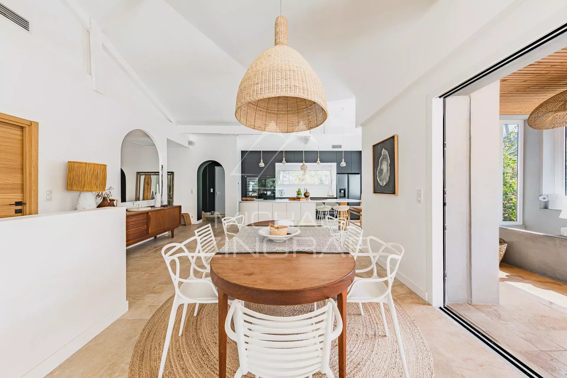 Außergewöhnliches Haus in ruhiger Lage