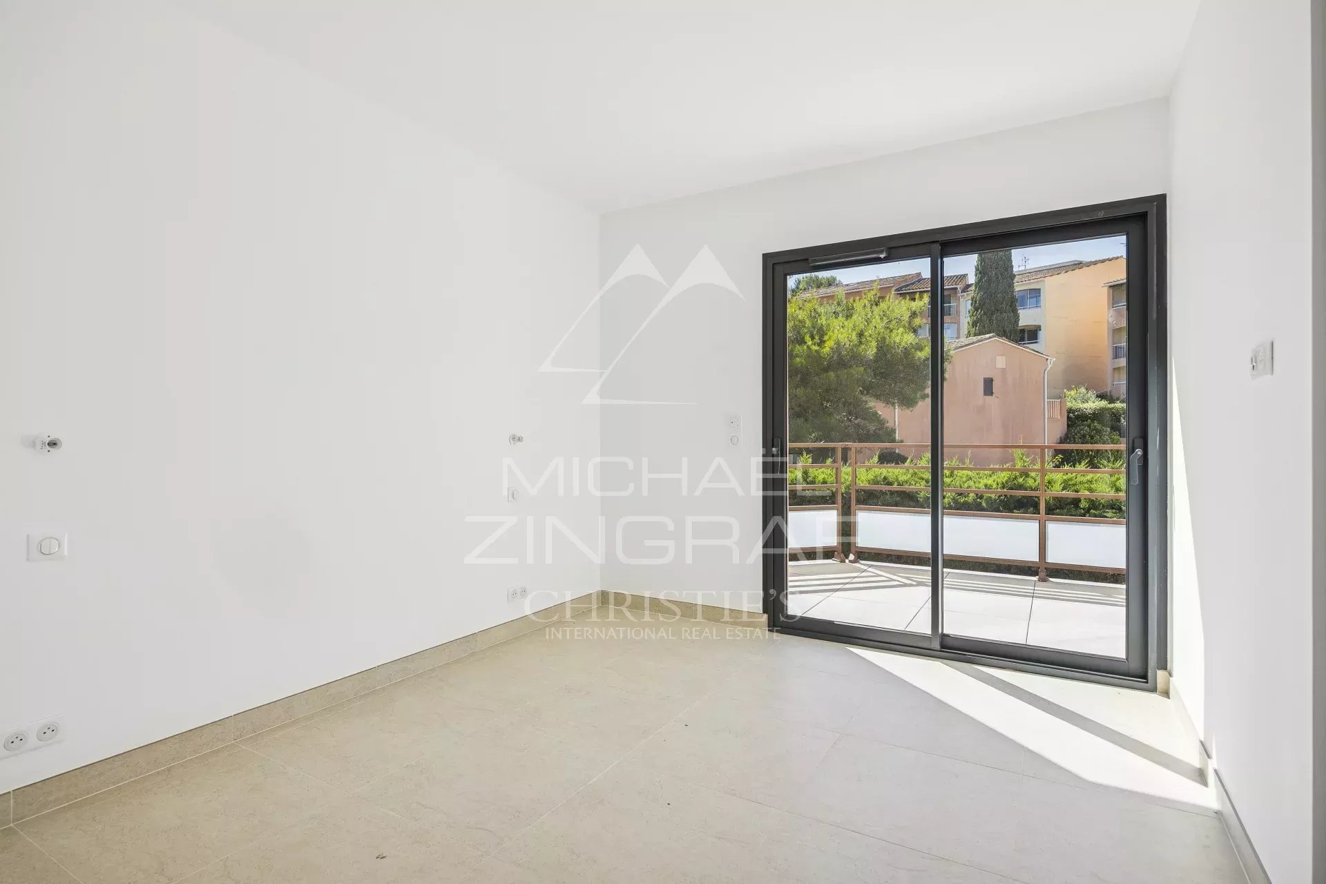 Saint-Raphaël - New apartment in a sought-after neighborhood