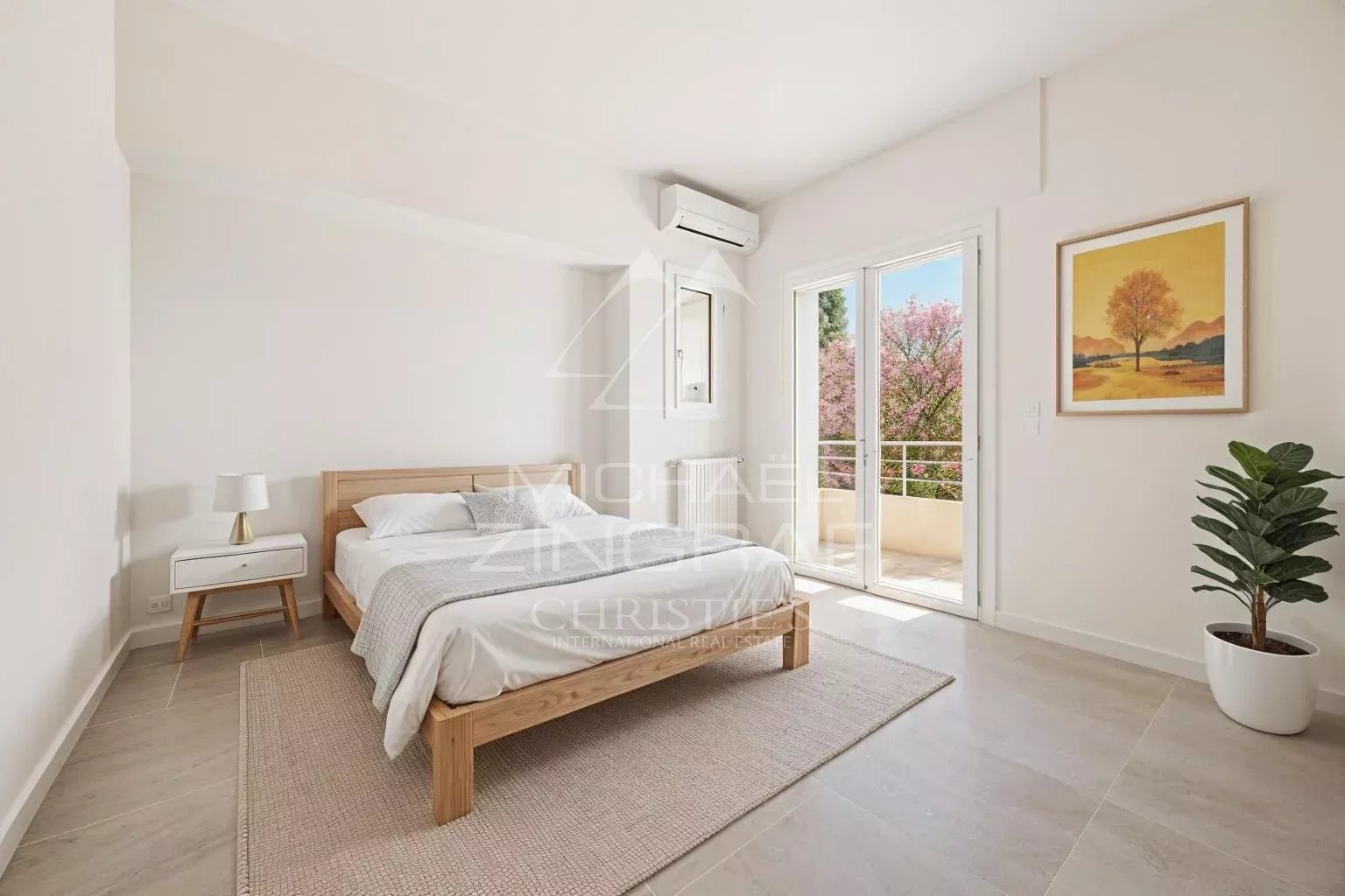 Cannes - Beautiful, quiet apartment with terrace, garden and sea view