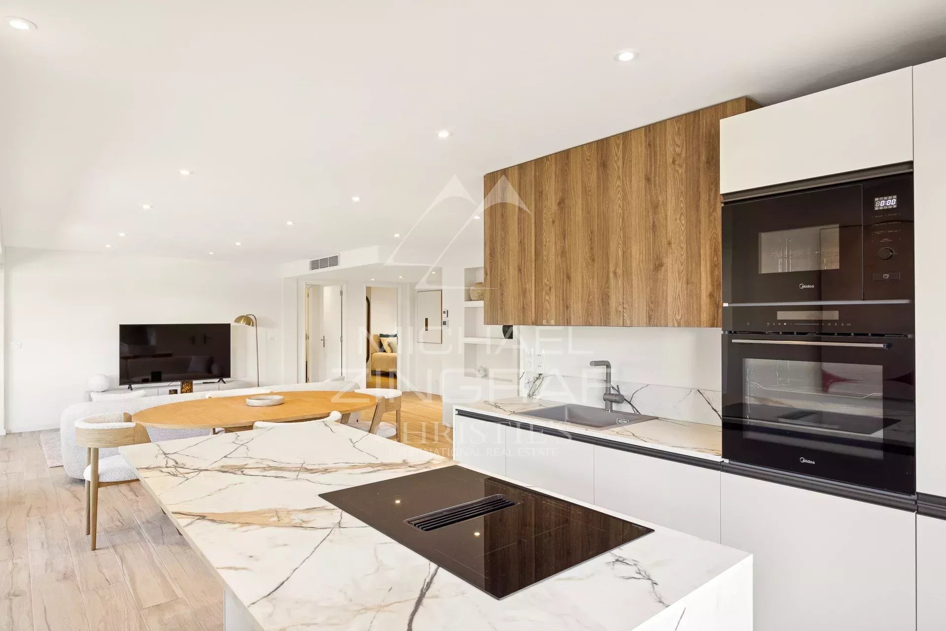 Cannes Palm Beach – Renovierte 4-Zimmer-Wohnung mit Terrassen