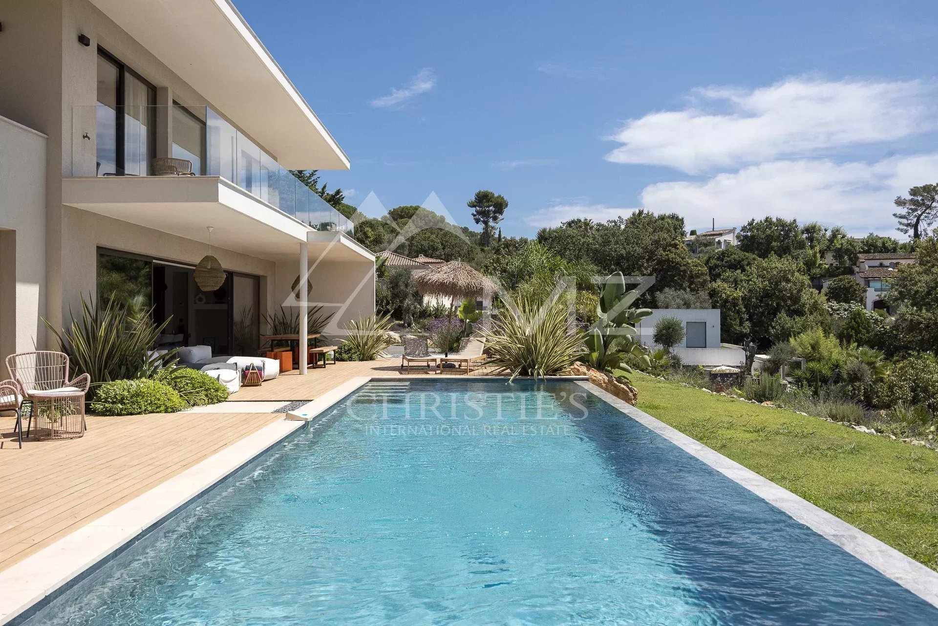 In der Nähe von Cannes - Neue Villa mit 4 Schlafzimmer