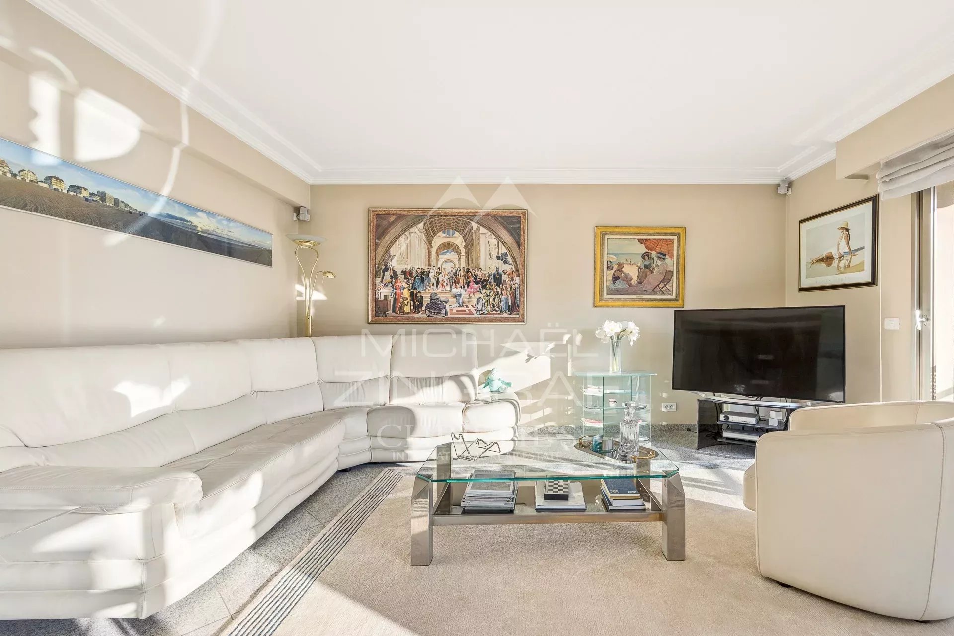 CANNES – ZENTRUM – WOHNUNG MIT MEERBLICK