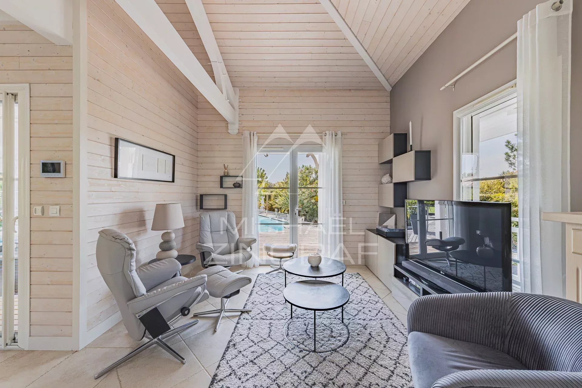 Villa familiale - Harmonie et douceur de vivre au Port du Rocher