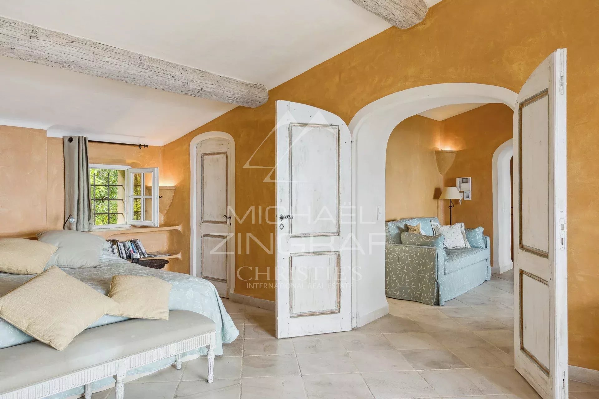 Superb 13-Room Bastide with Panoramic Views