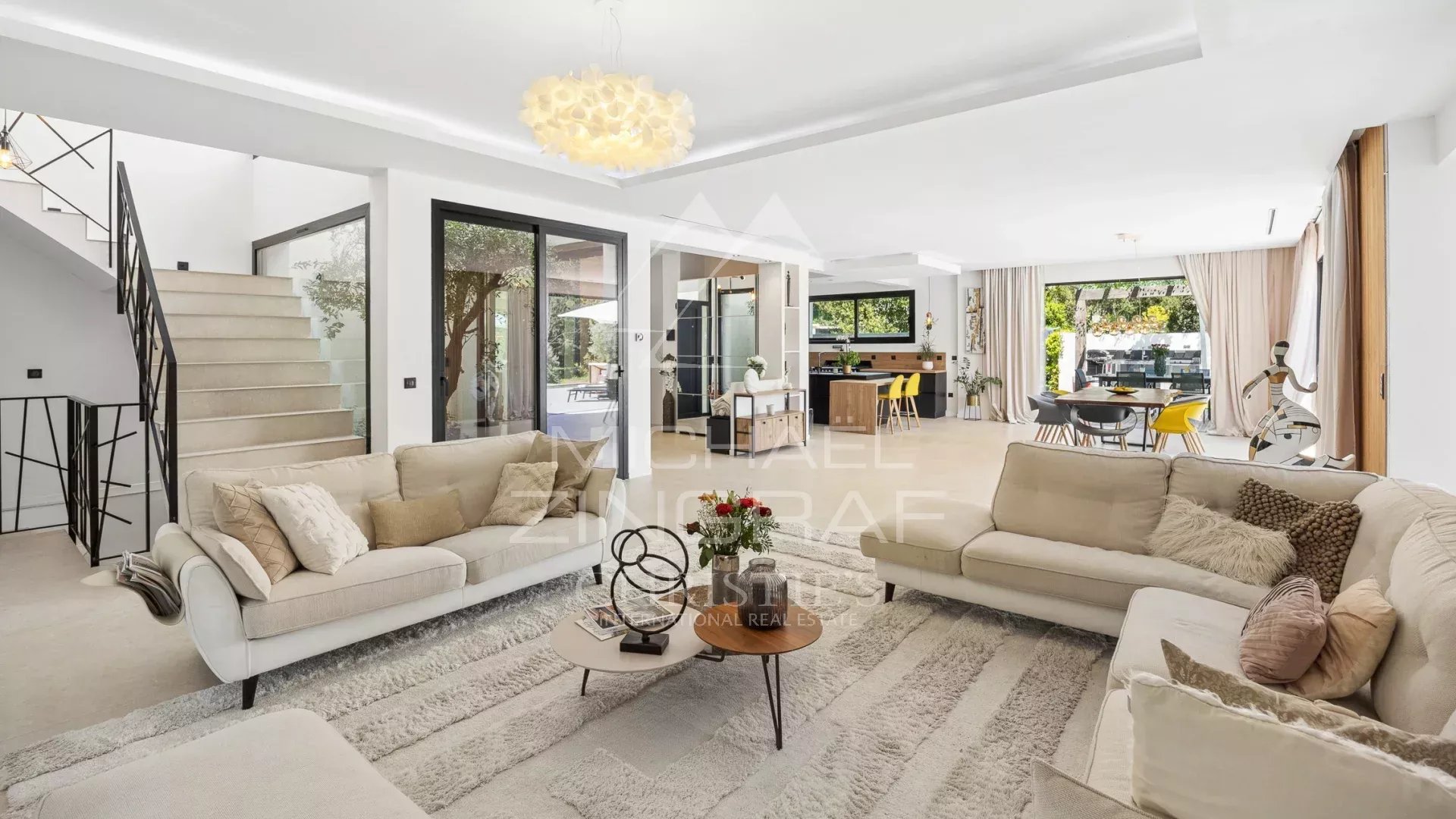 Élégante villa de style contemporain au calme absolu