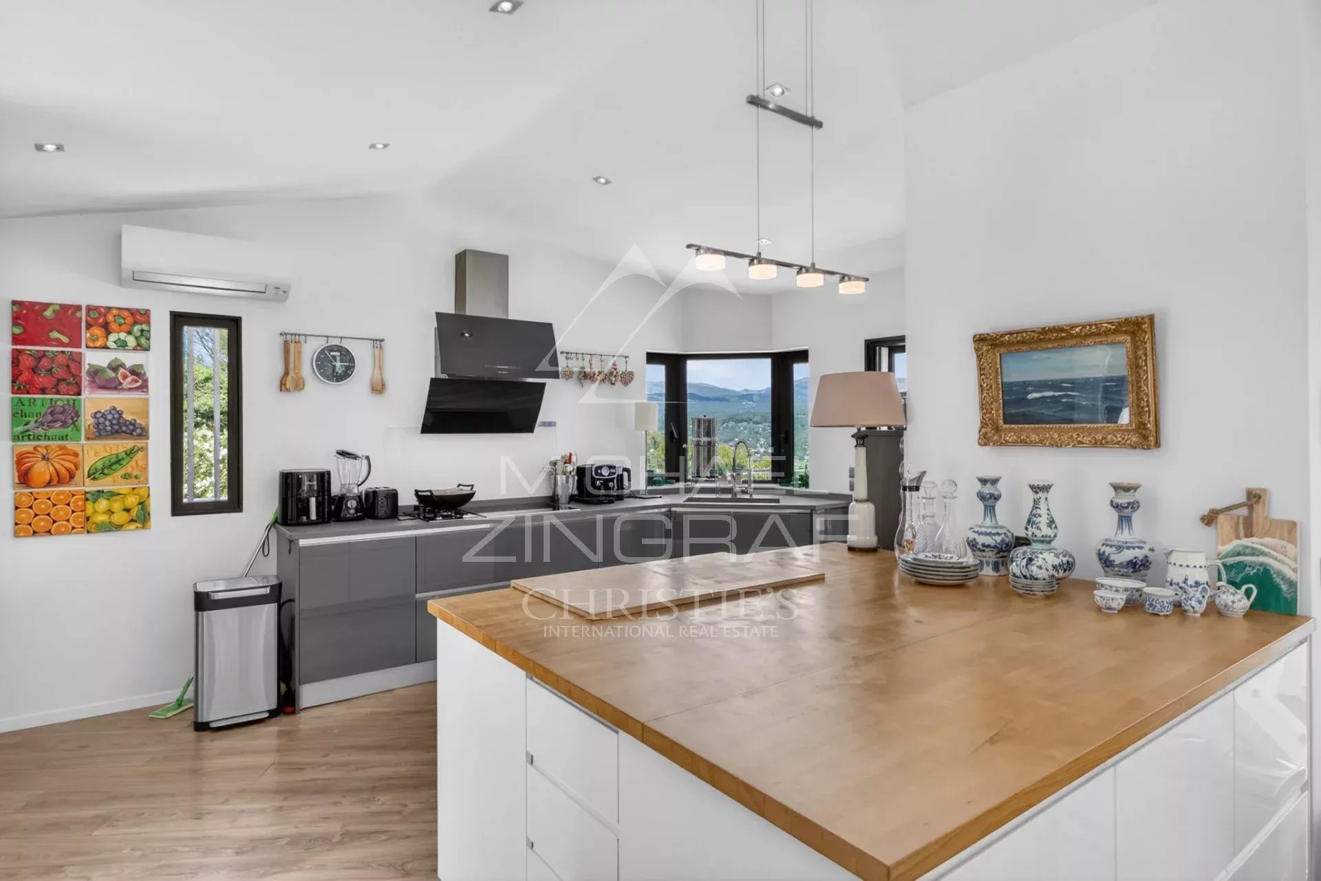 Villa contemporaine avec vue panoramique – Fayence / Tourrettes