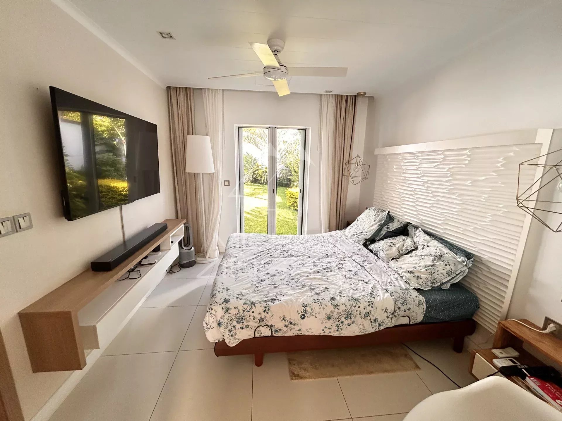 Villa située dans une résidence sécurisée à Grand Baie