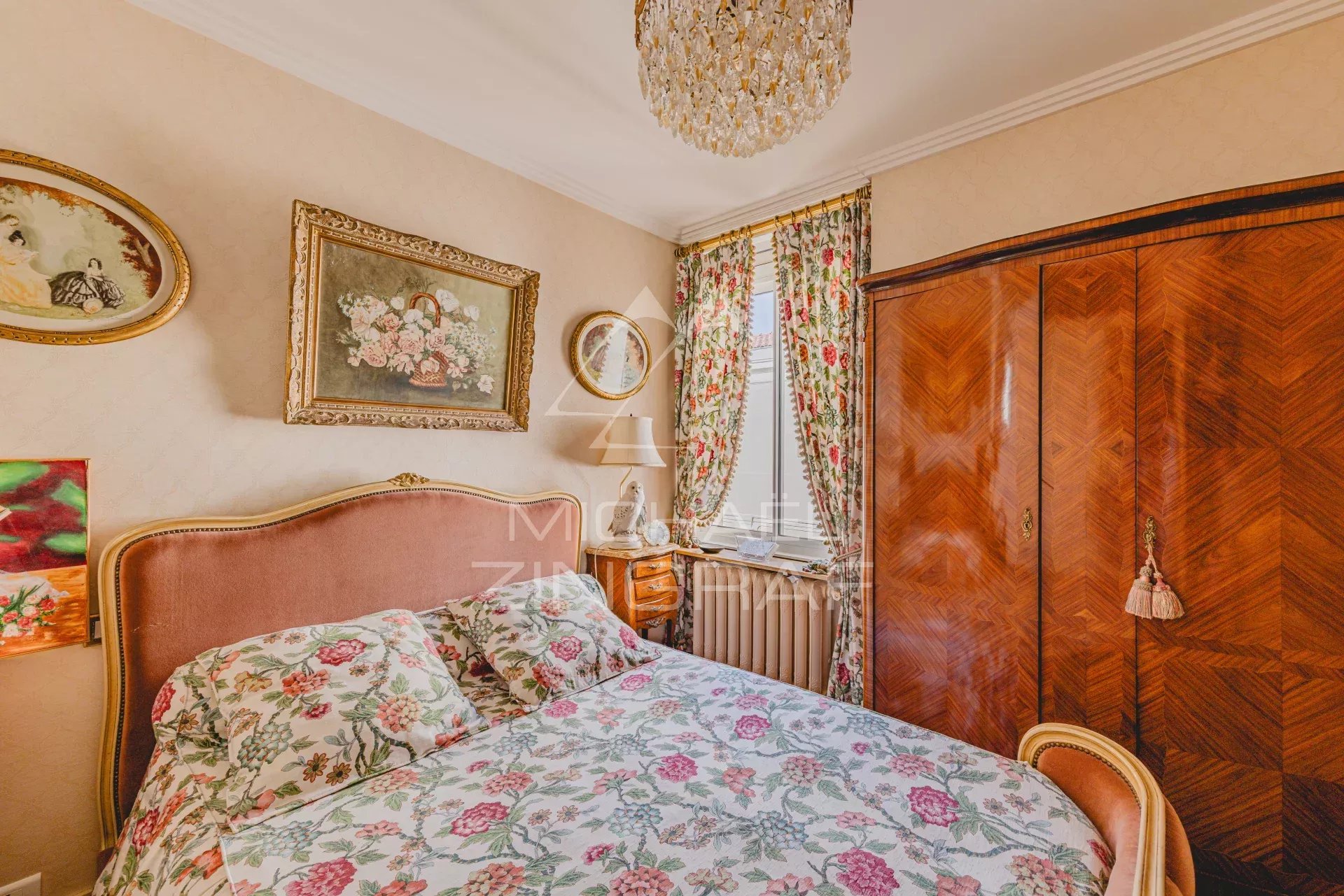 RÉSIDENCE GRAND HÔTEL EN PREMIÈRE LIGNE - APPARTEMENT EN DERNIER ÉTAGE