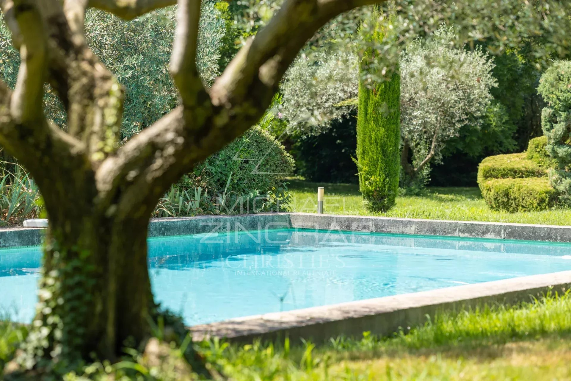 Authentique Mas provençal à 5 minutes de Lourmarin