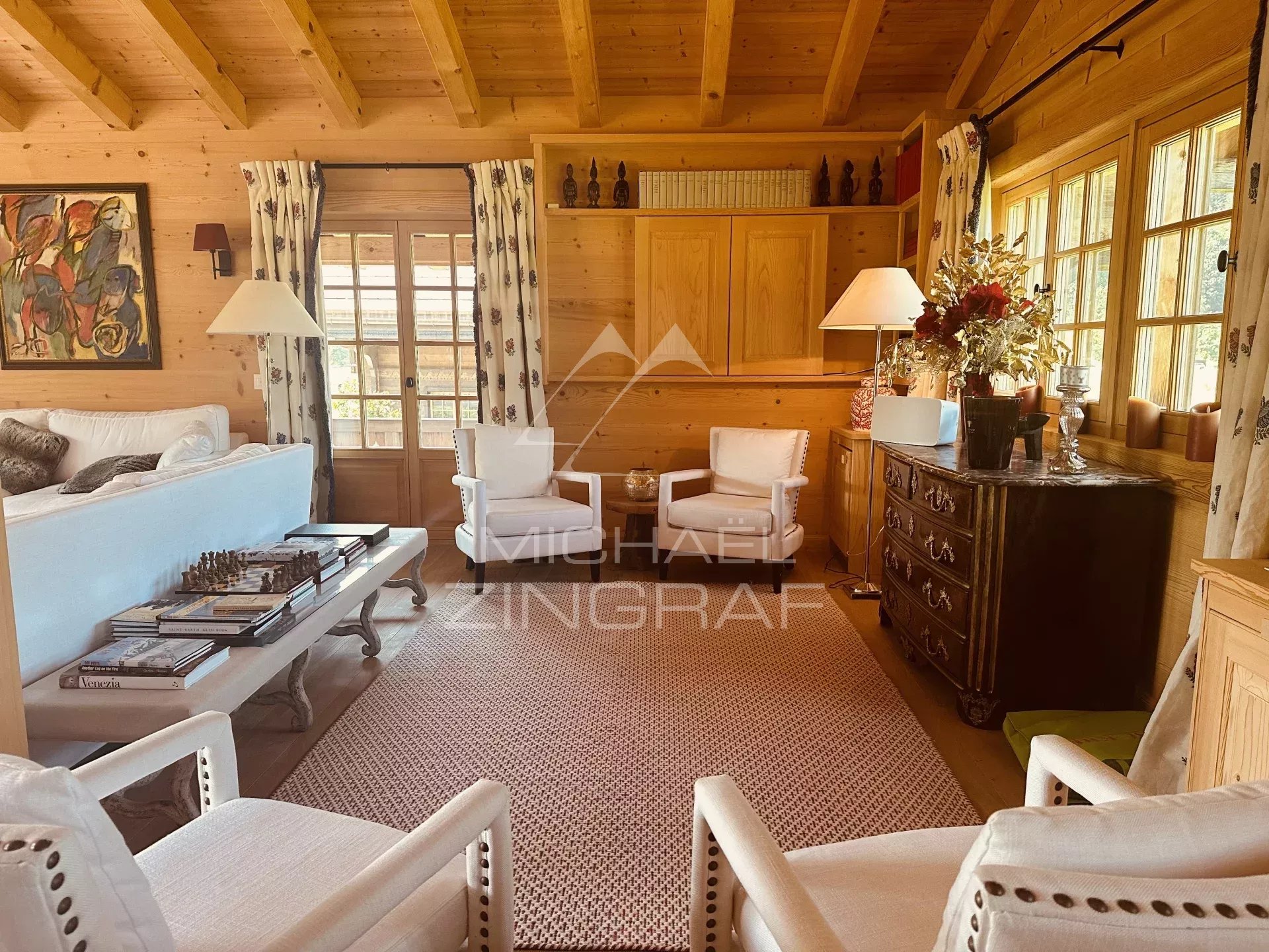 Chalet familial luxueux à proximité des pistes de Schoenried et Saanenmoeser