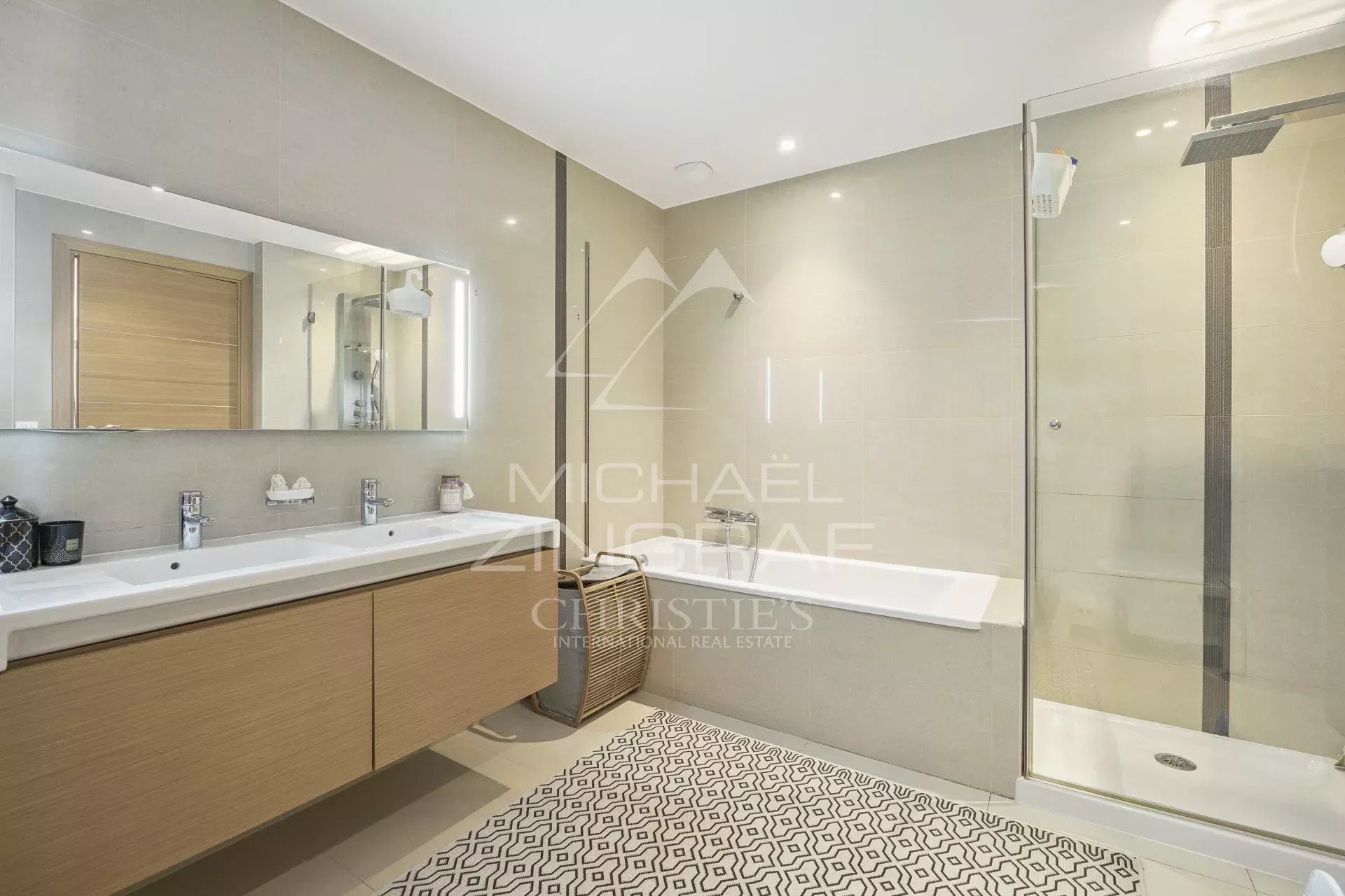 Théoule-sur-Mer - Close to Cannes - See view