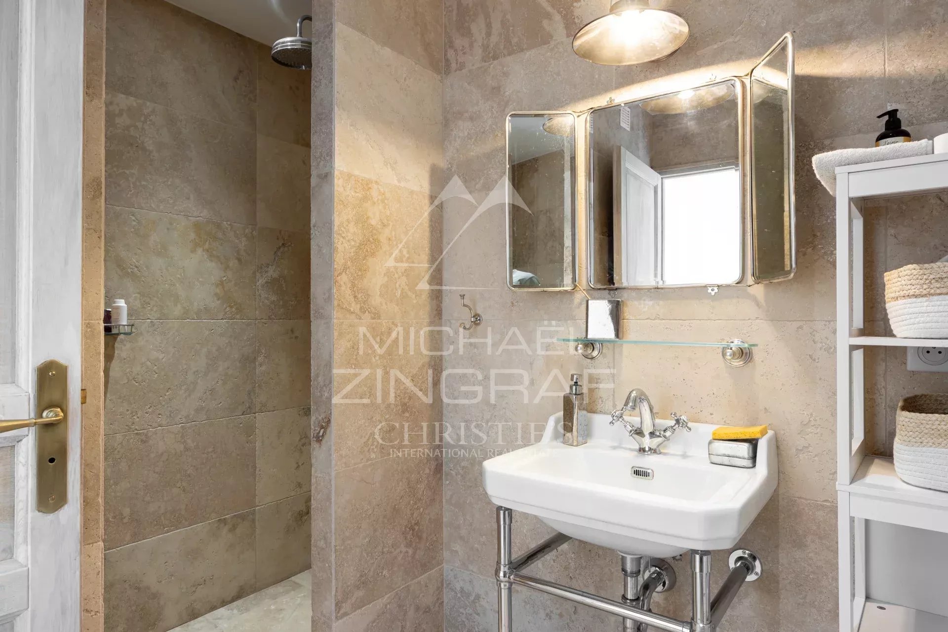 Cannes Palm Beach - Face à la mer, magnifique rez-de-jardin