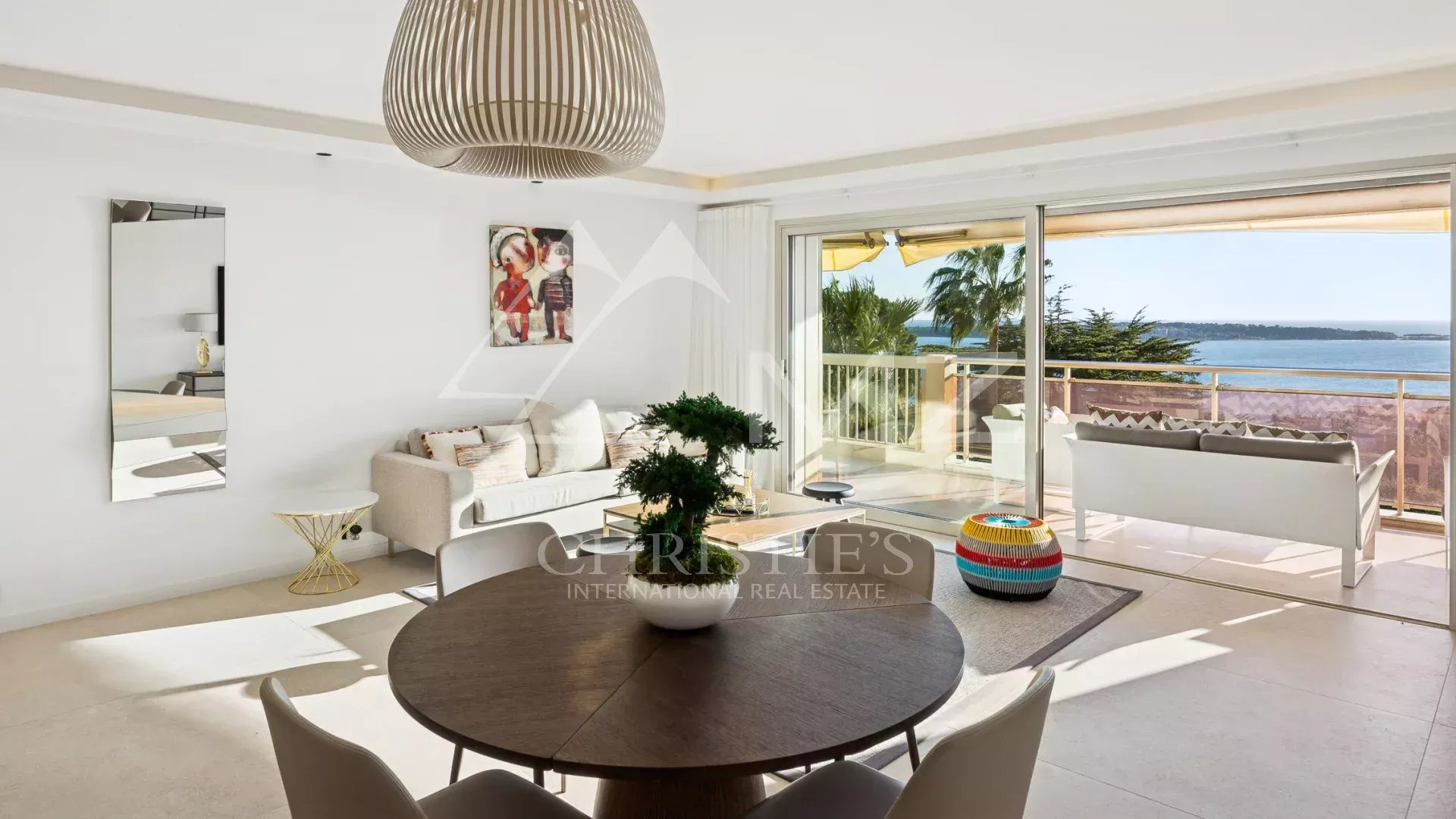 Exceptional top floor apartment