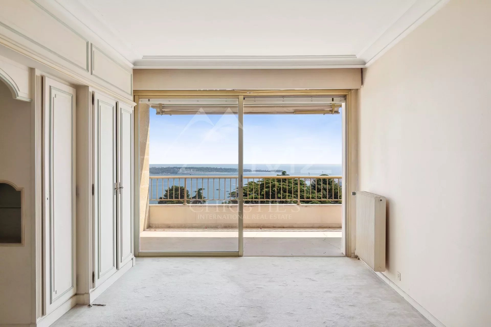 Gelegenheit - Apartment mit Meerblick in einer prestigeträchtigen Residenz