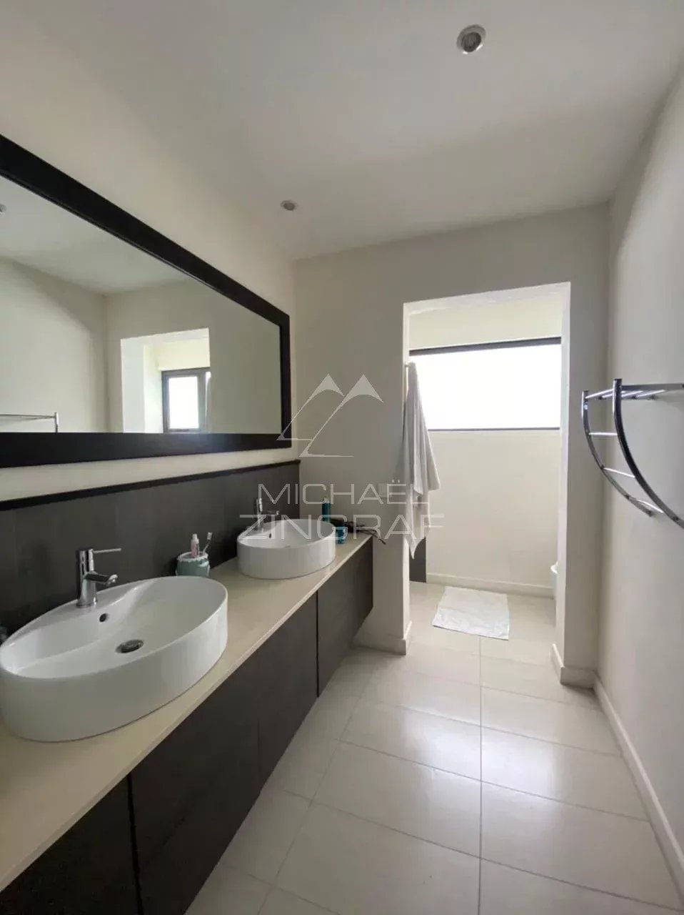 EXKLUSIV: Villa in einer Wohnanlage in Grand Baie