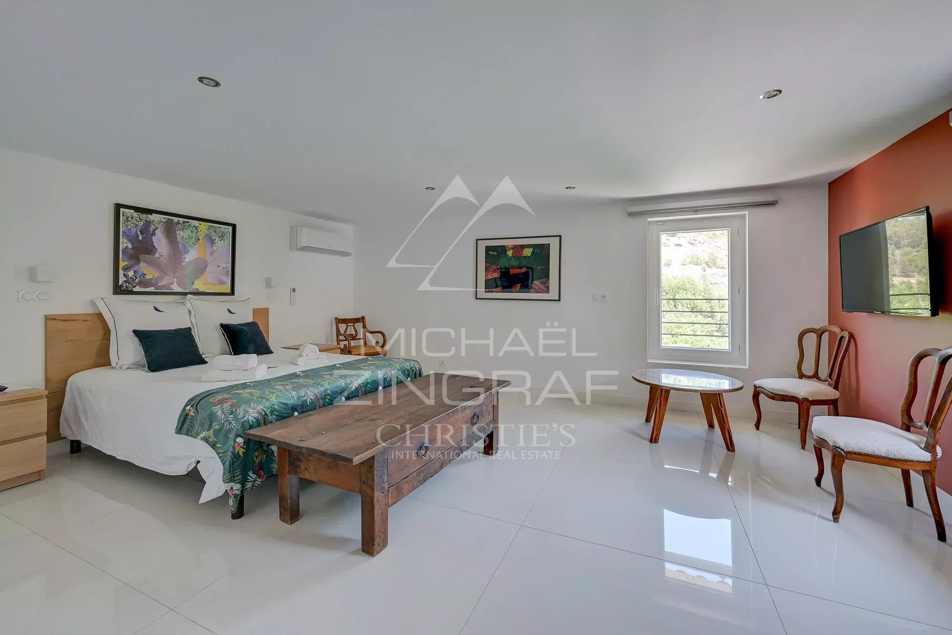 Proche Aix-en-Provence, Élégante propriété avec piscine