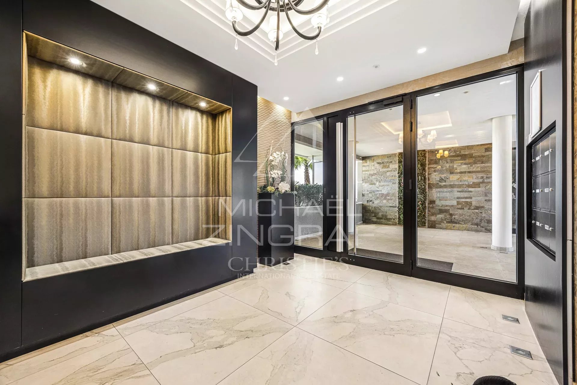 Exceptionnel 4 pièces en dernier étage – Vue mer panoramique 360°