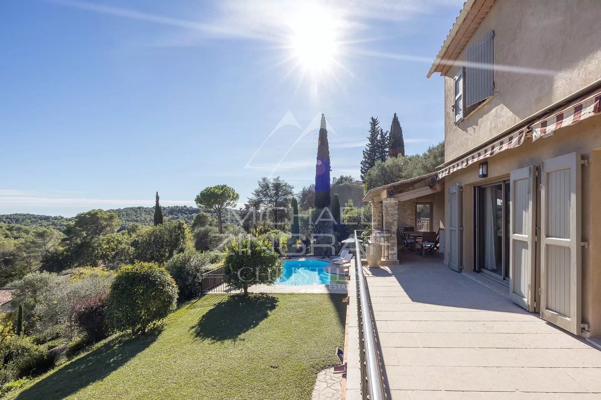 Arrière-Pays Cannois - Villa provençale au calme - 5 chambres