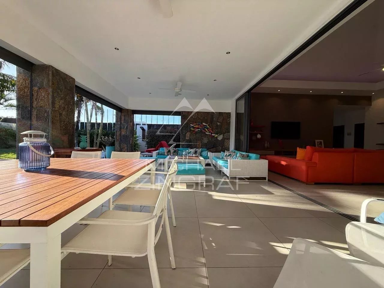 Exklusive Villa in einer Residenz in Pereybere