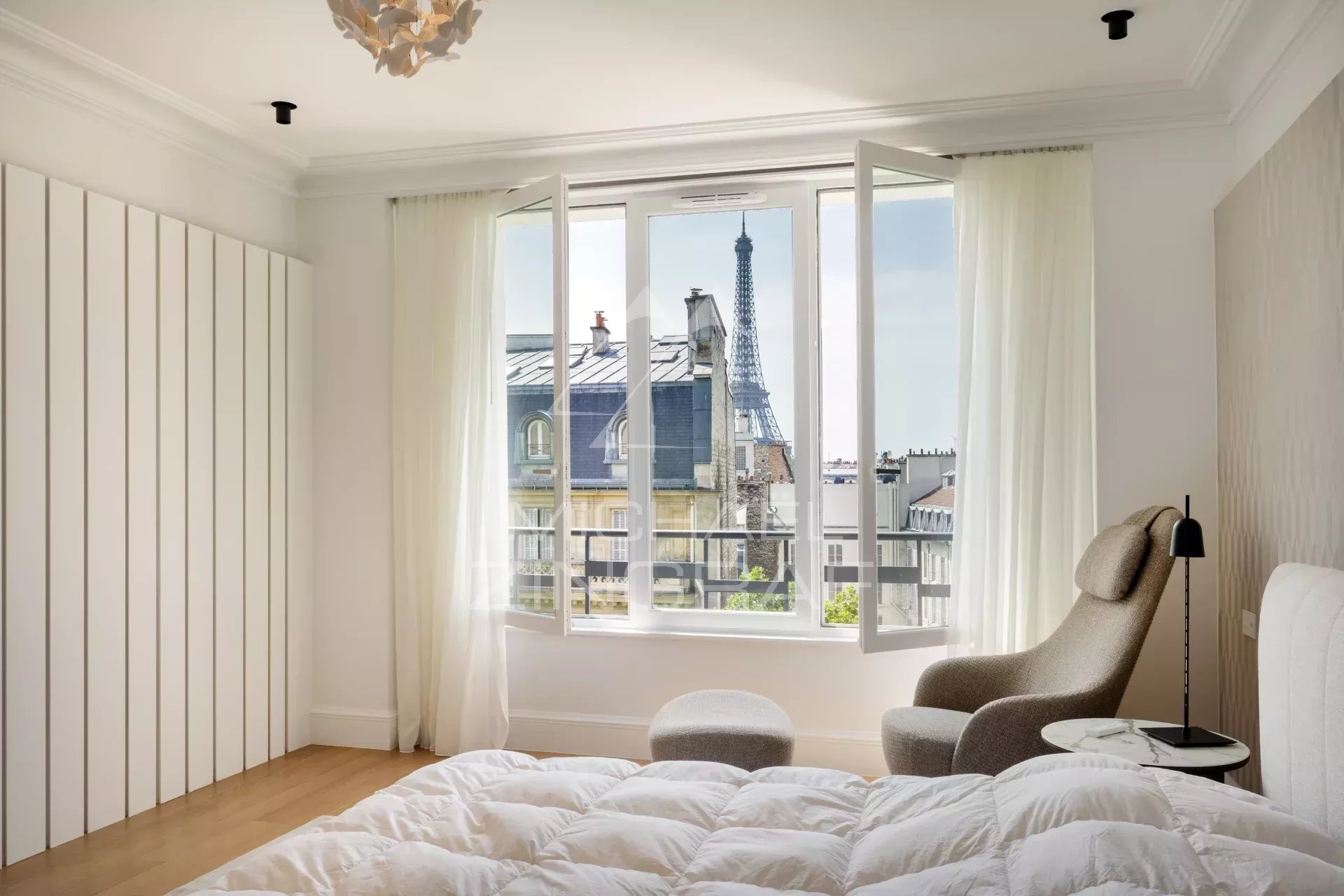 A vendre - Exclusivité - Duplex - Vue Tour Eiffel - Tour Maubourg