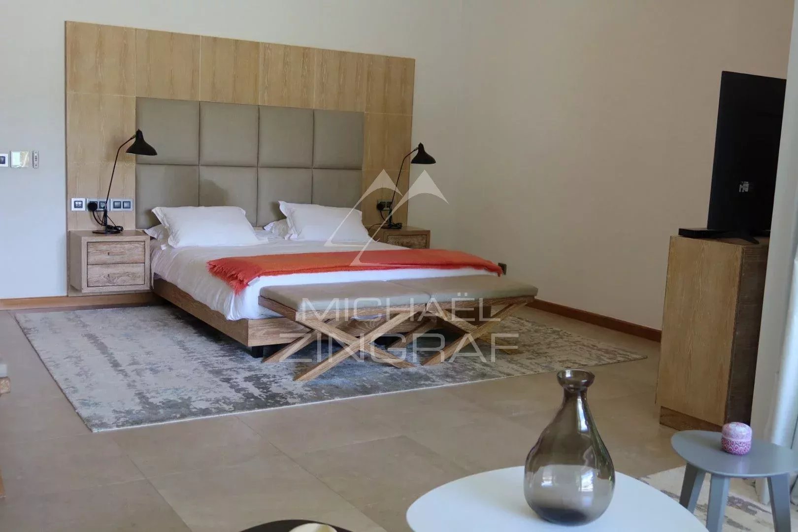 Villa de Prestige face au Golf – Anahita