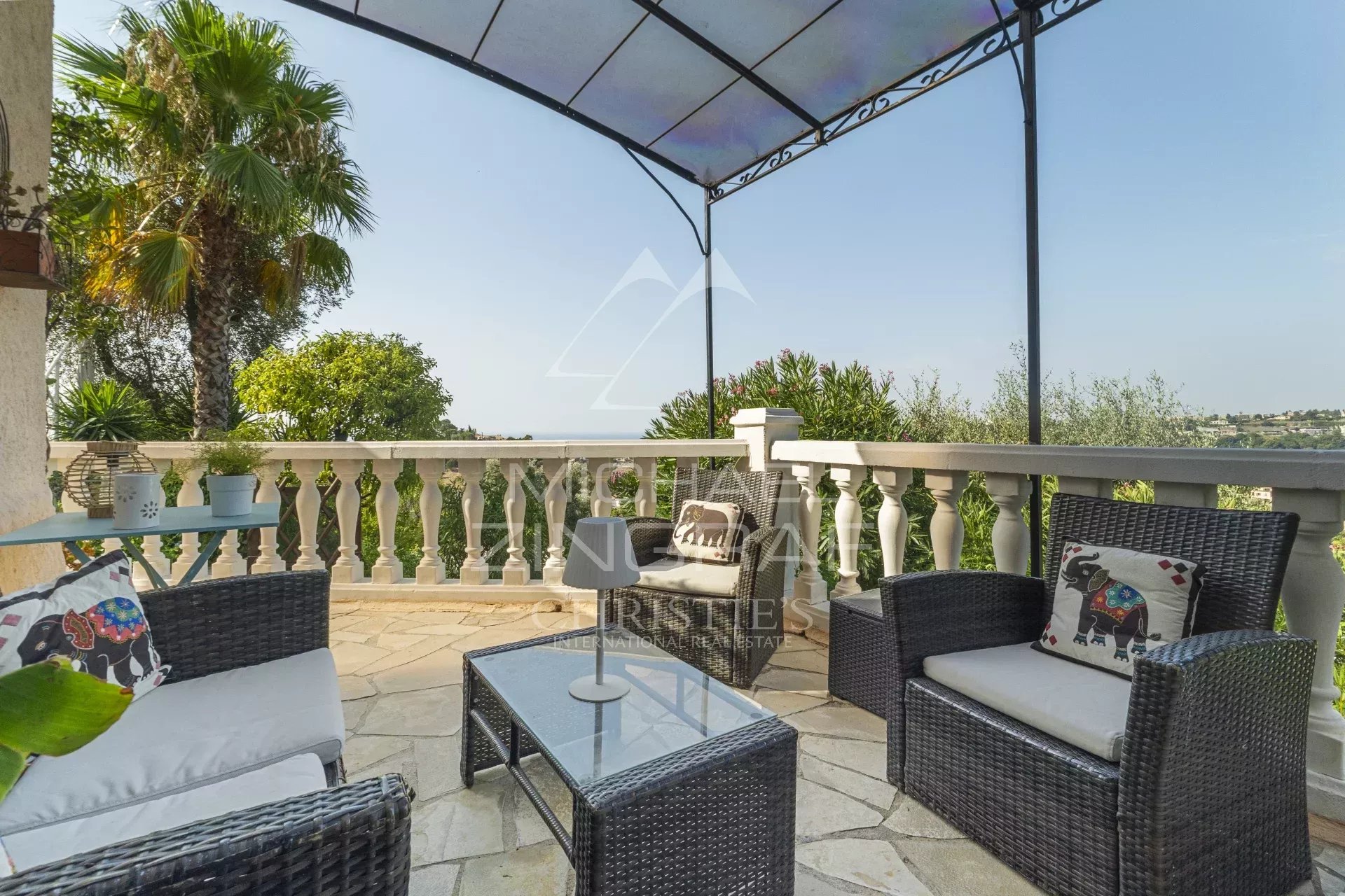 VILLA IN NICE SAINT-PIERRE DE FÉRIC - SEA VIEW