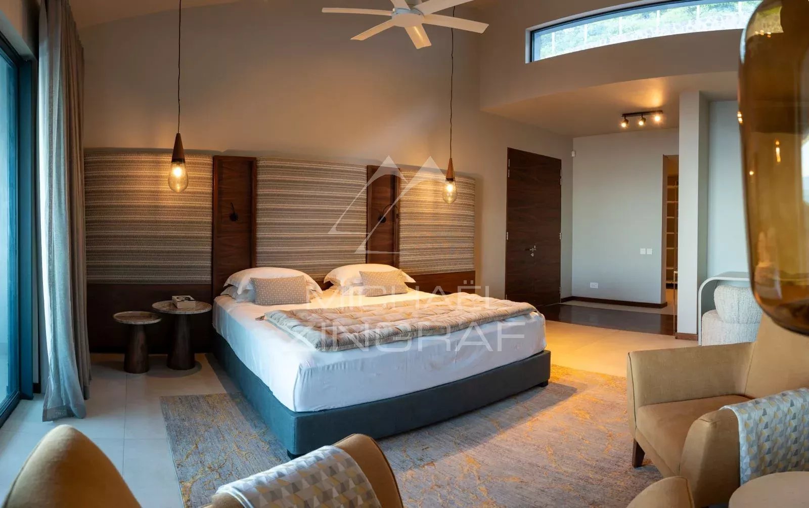 Île Maurice – Villa d’Exception Ultra Luxe avec Vue Panoramique sur Le Morne – Rivière Noire