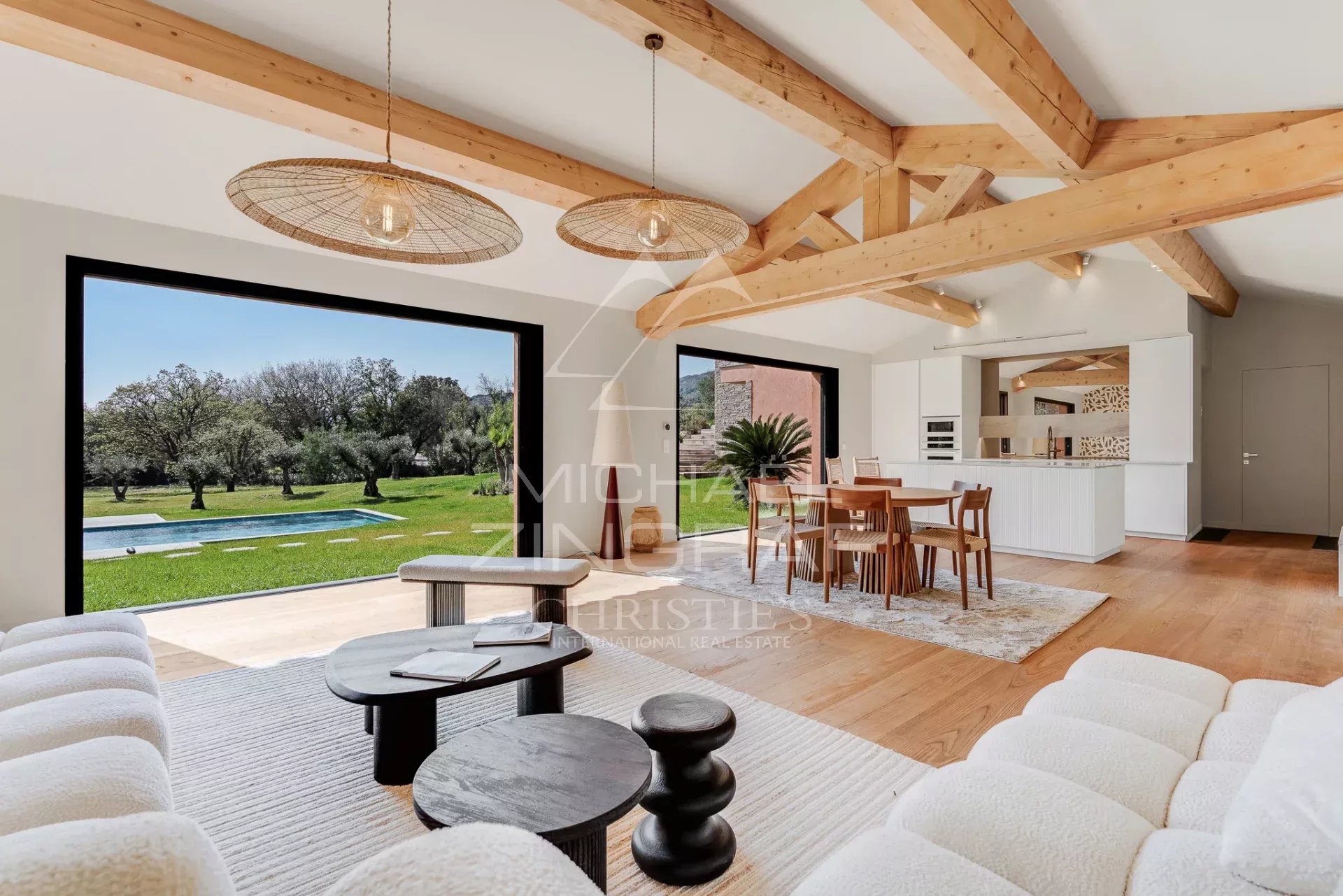 Superbe propriété offrant une vue panoramique sur Ramatuelle