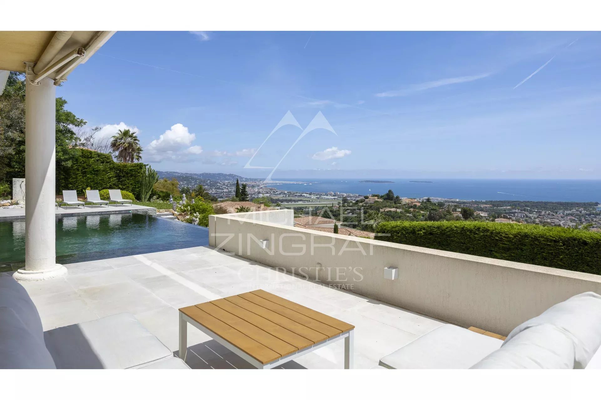 Mandelieu Les Termes , villa by the sea - closed domain