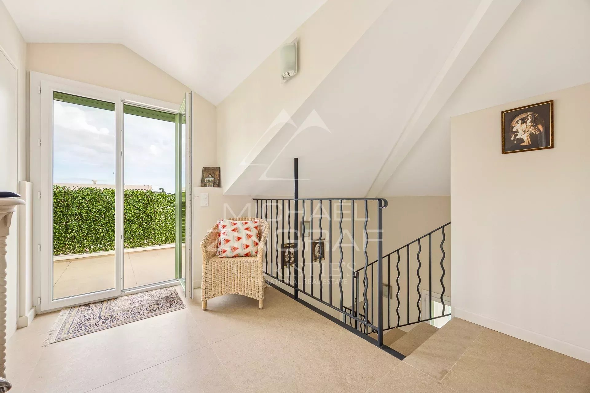 Cap d’Antibes – Exclusive – Charming Renovated House Just Steps from Keller Beach