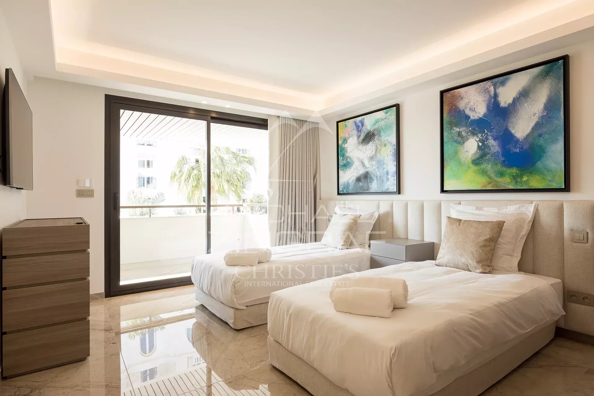 Cannes Croisette, Stunning Luxury Apartment